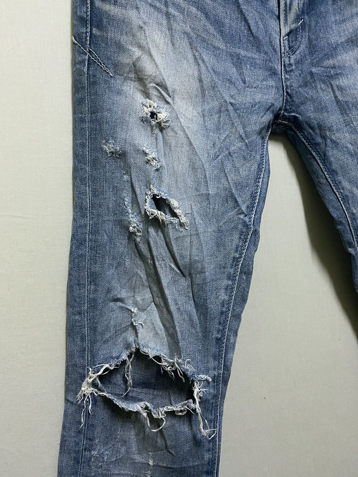 Japanese Brand Fuga Thrashed Jeans Japan Rare Size US 30 / EU 46 - 4 Thumbnail