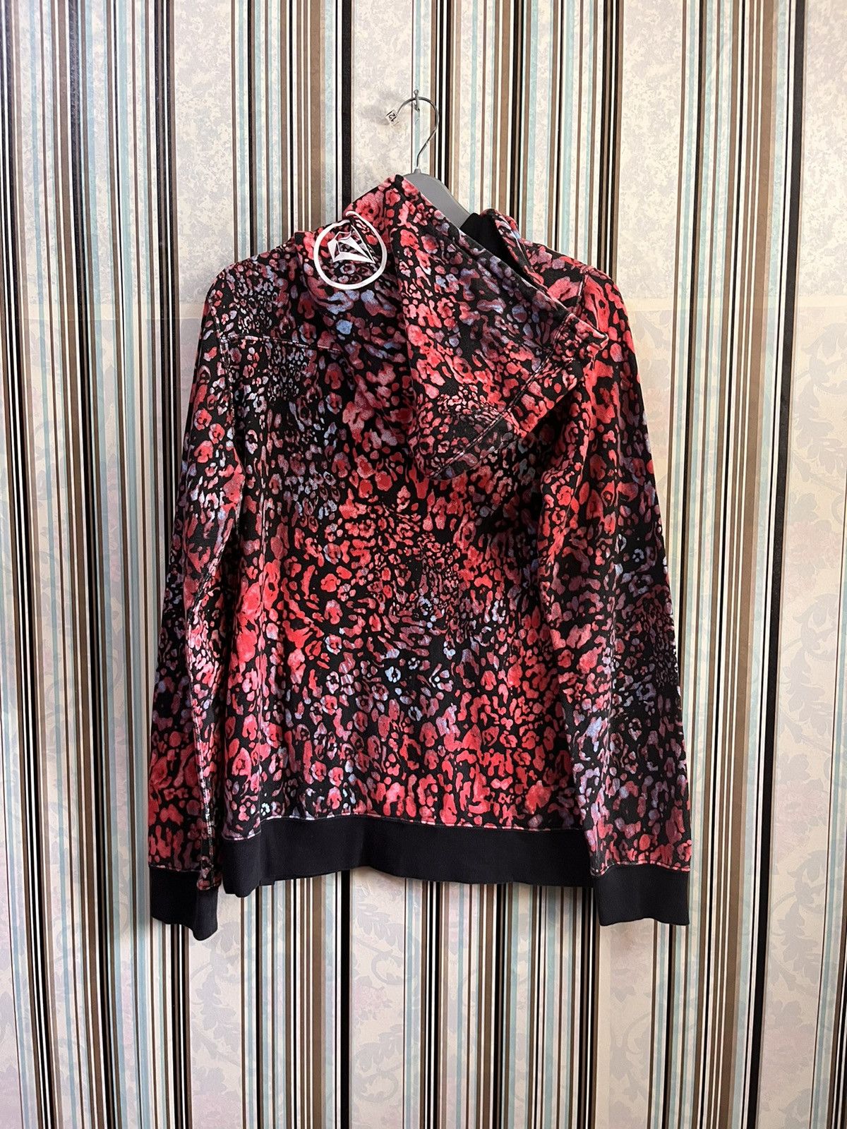Volcom leopard gecko printed zip up #C1 Size US M / EU 48-50 / 2 - 2 Thumbnail
