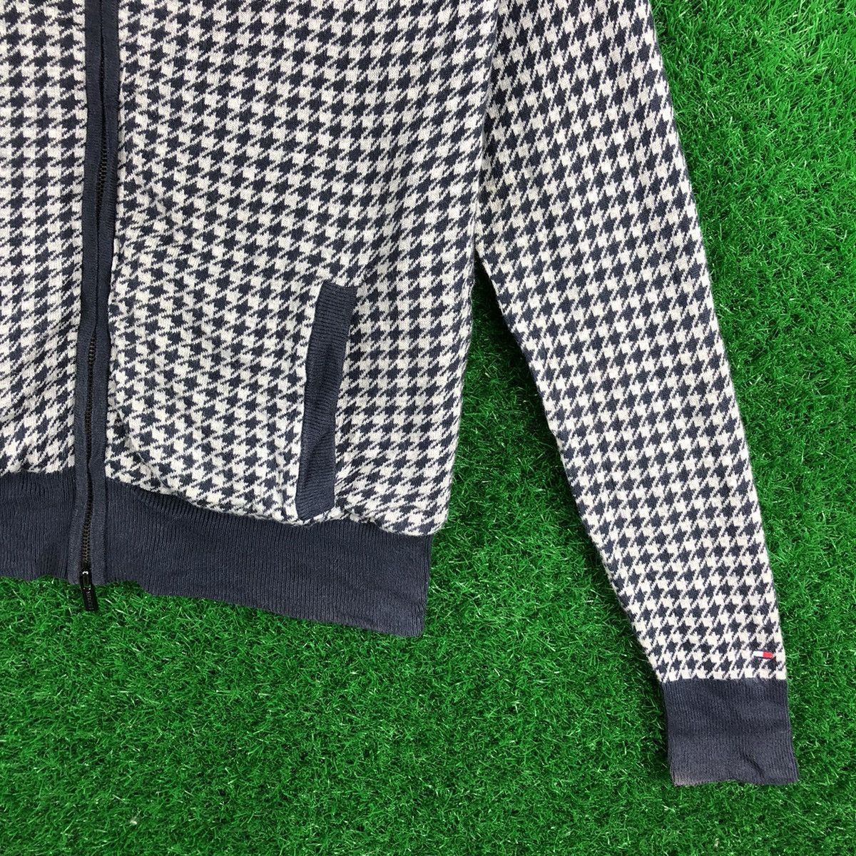 Tommy Hilfiger Tommy Hilfiger Full Houndstooth Zipper Sweater Size US S / EU 44-46 / 1 - 3 Thumbnail