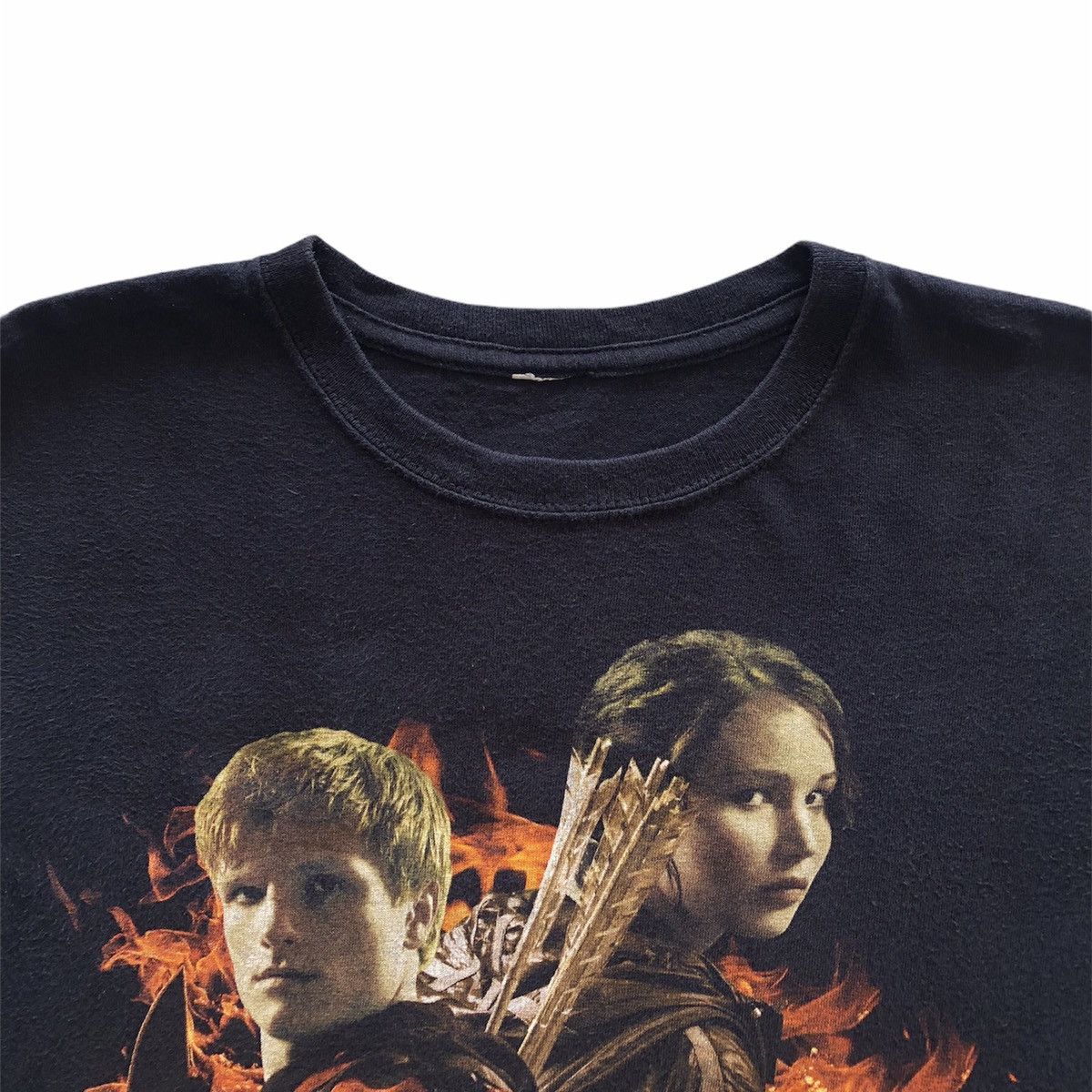 Hunter Movie The Hunger Game 2012 Tee Size US S / EU 44-46 / 1 - 3 Thumbnail