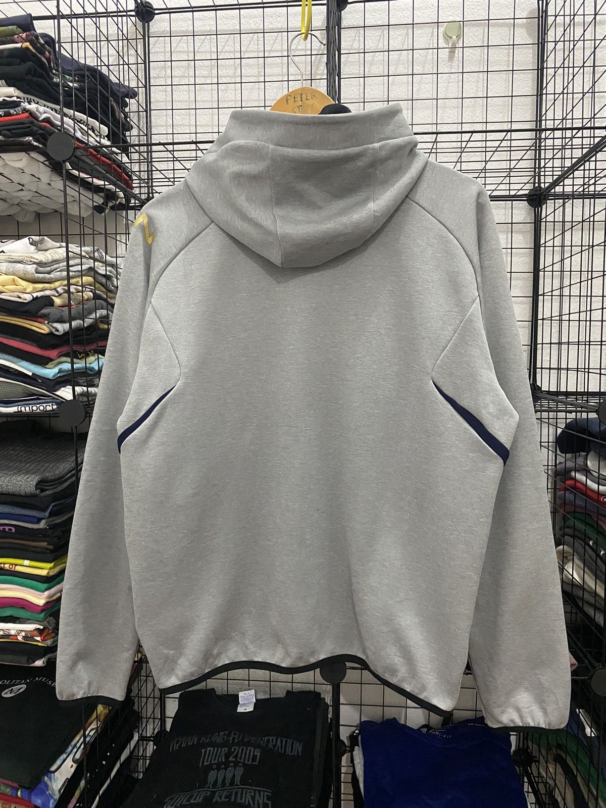 Descente × Sports Specialties × Vintage VINTAGE DECENTE HODDIES SWEATER NICE DESIGNER Size US L / EU 52-54 / 3 - 2 Thumbnail