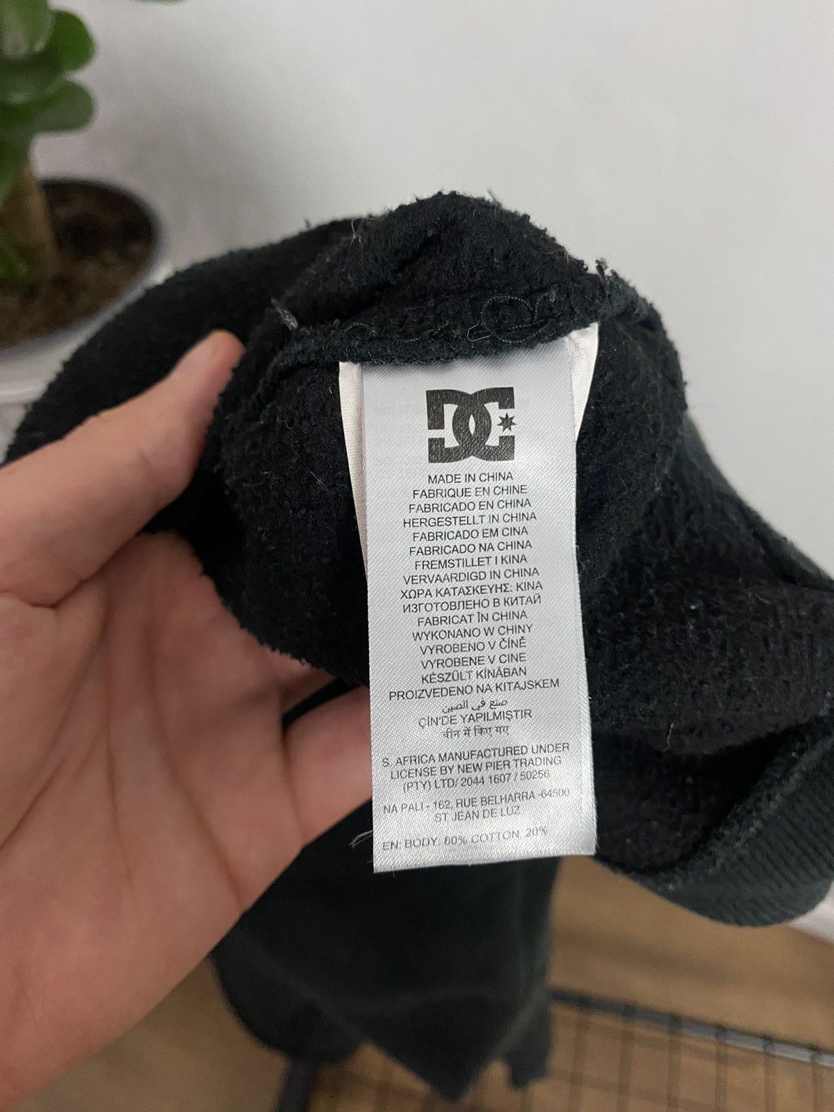 DC × Vintage Vintage DC Logo Black Sweatshirt Size US M / EU 48-50 / 2 - 11 Thumbnail