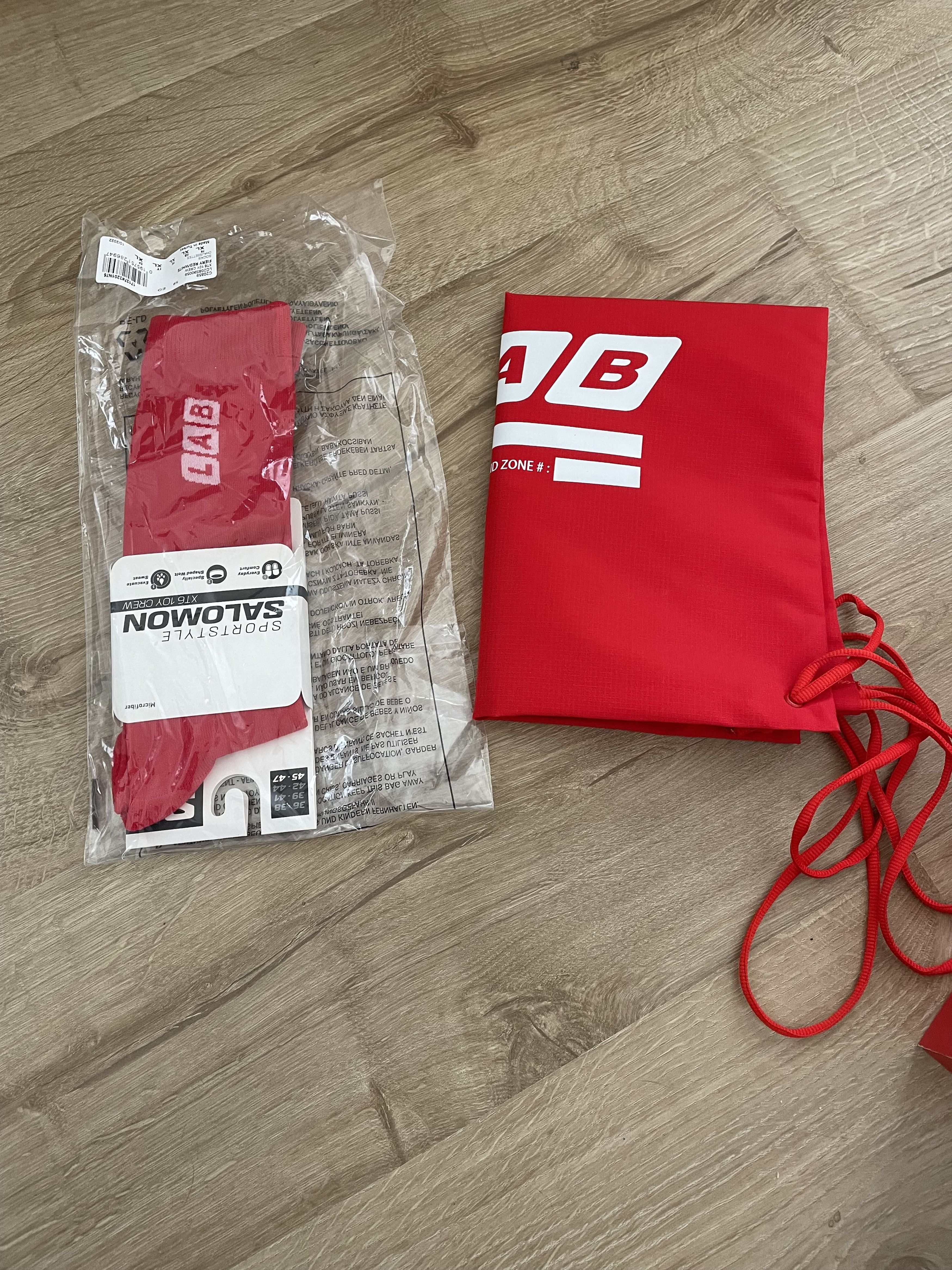 Salomon XT-6 10th Anniversary Fiery Red Size US 12.5 / EU 45-46 - 4 Thumbnail