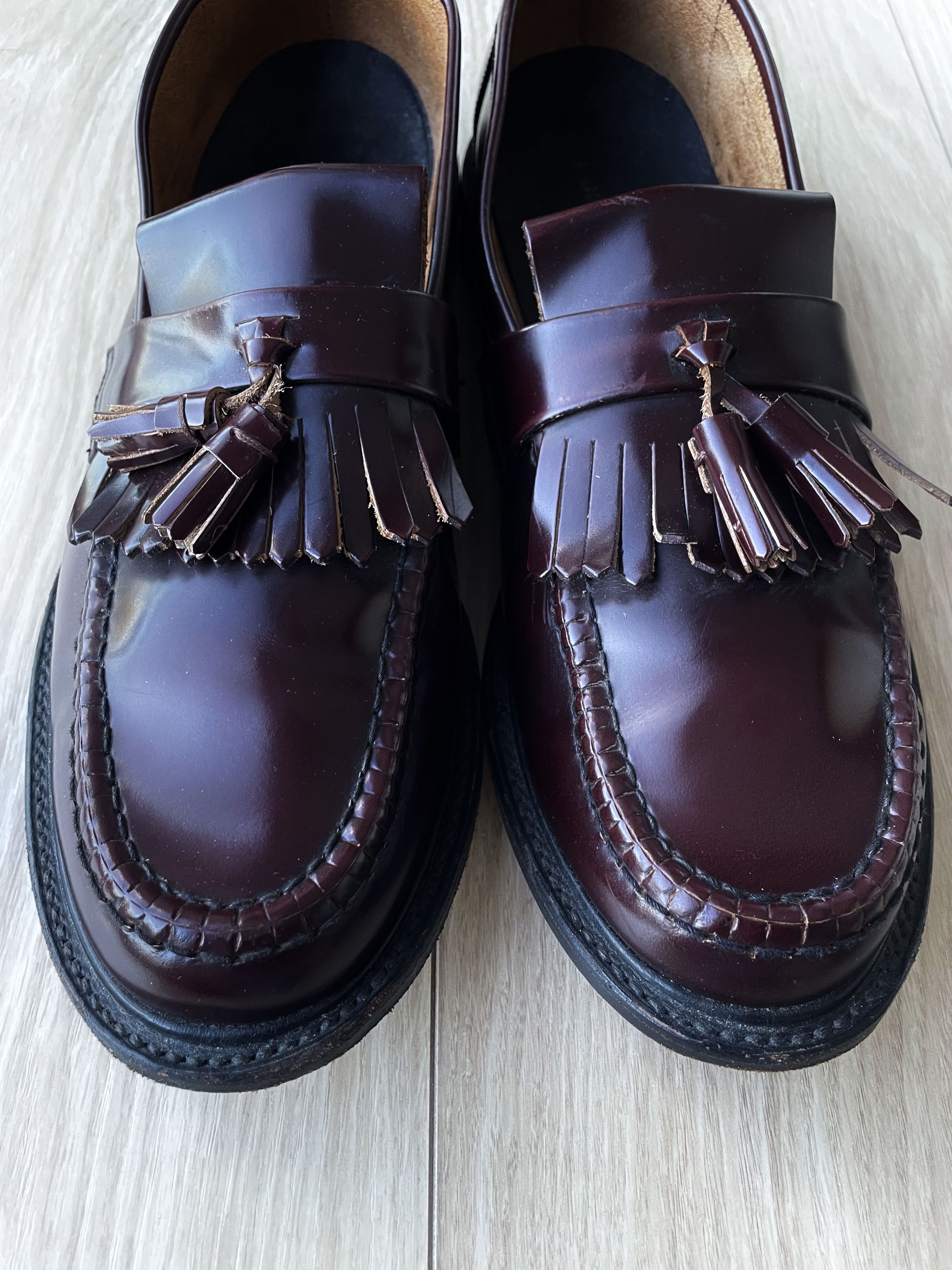 Loake BURGUNDY BOX CALFSKIN LEATHER KILT TASSEL LOAFERS Size US 11 / EU 44 - 7 Thumbnail