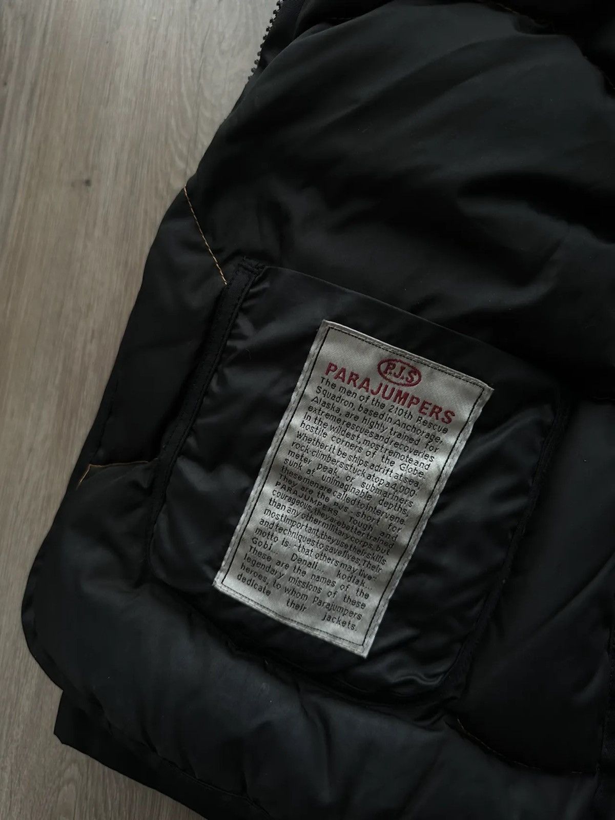 Vintage Puffer Jacket Parajumpers Black
