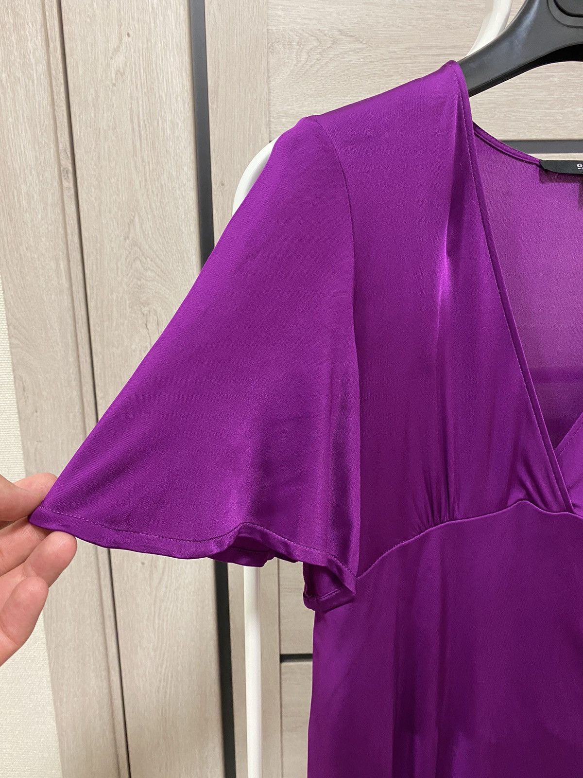 Gucci × Vintage Gucci Made in Italy V-Neck Short Sleeve Viscosa Purple Dress Size US M / EU 48-50 / 2 - 6 Thumbnail