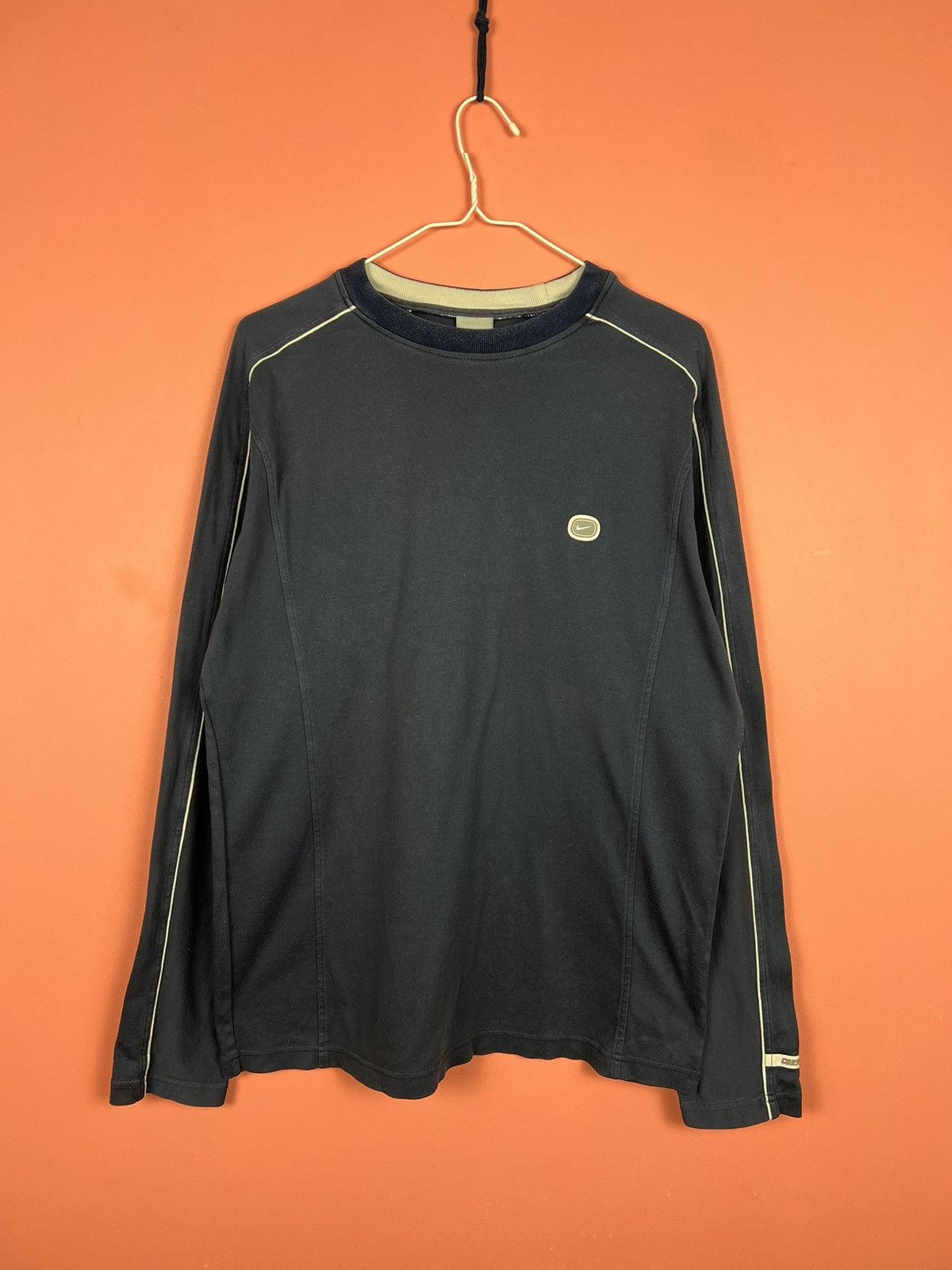 Vintage Nike vintage rare long sleeve y2k mini logo Size US L / EU 52-54 / 3 - 1 Thumbnail