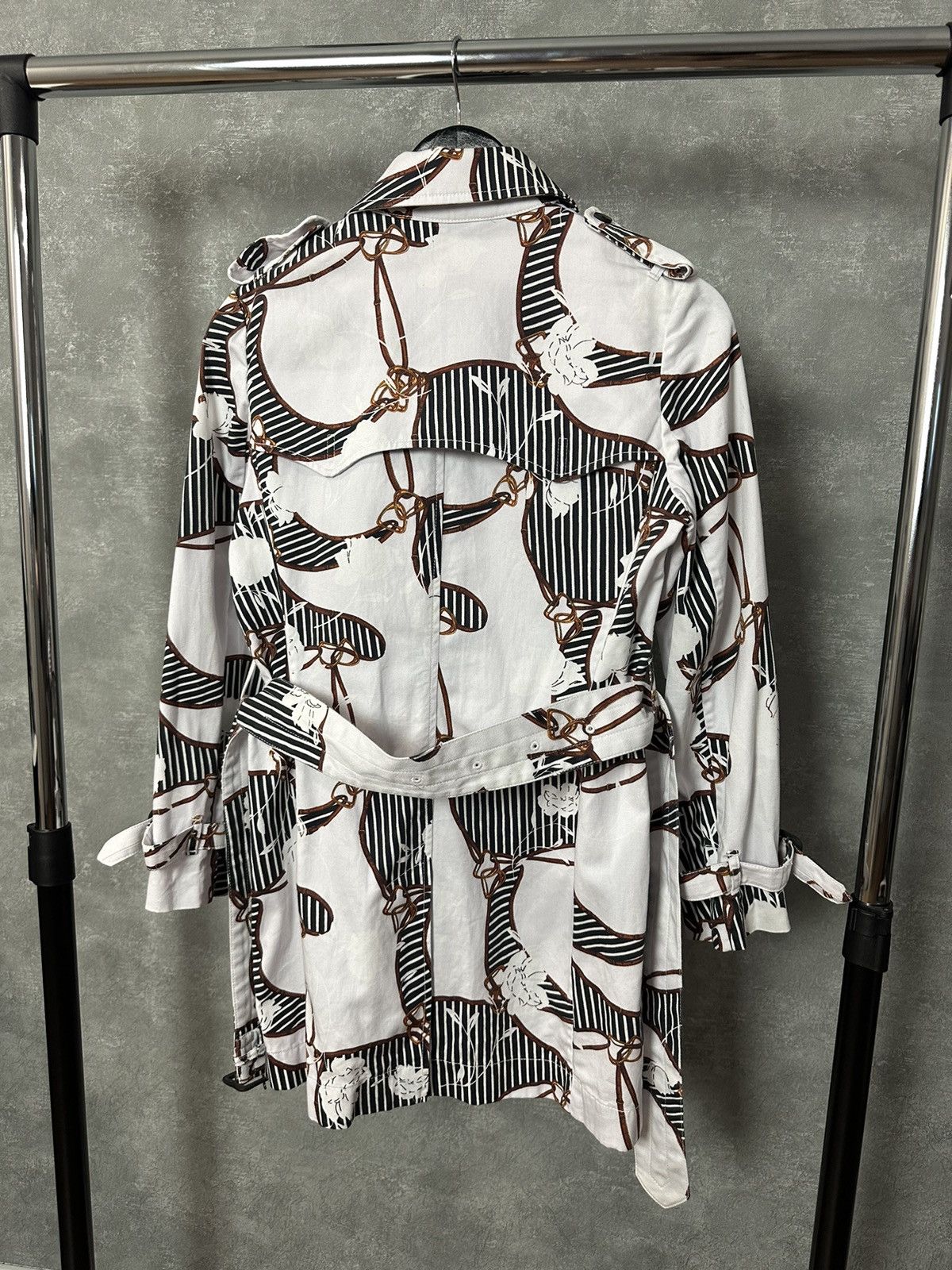 Aquascutum × Grailed Aquascutum Heritage Floral White Cotton Belt Trench Coat Size XS / US 0-2 / IT 36-38 - 15 Thumbnail