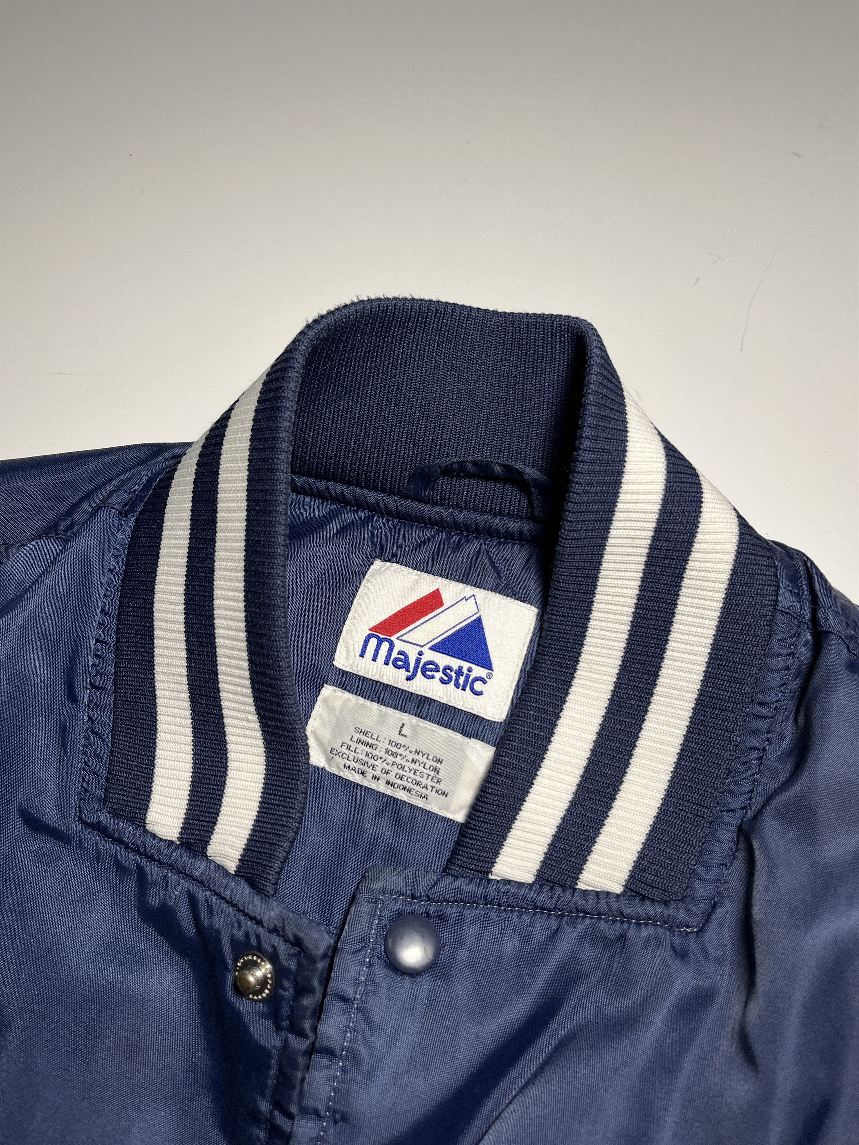 MLB × Majestic × Vintage Vintage Majestic Atlanta Braves Satin Bomber Jacket Size L Size US L / EU 52-54 / 3 - 10 Thumbnail