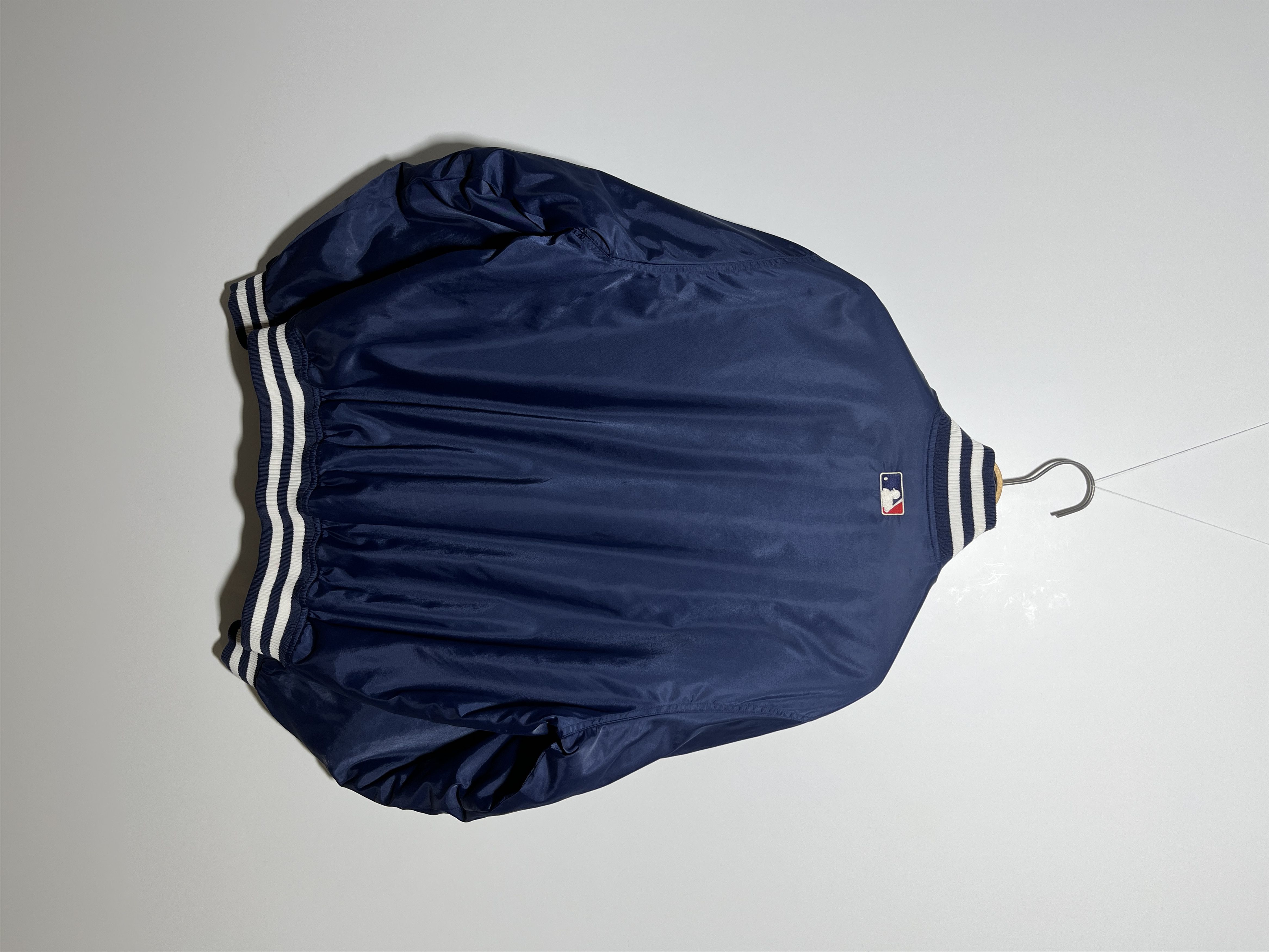 MLB × Majestic × Vintage Vintage Majestic Atlanta Braves Satin Bomber Jacket Size L Size US L / EU 52-54 / 3 - 2 Thumbnail