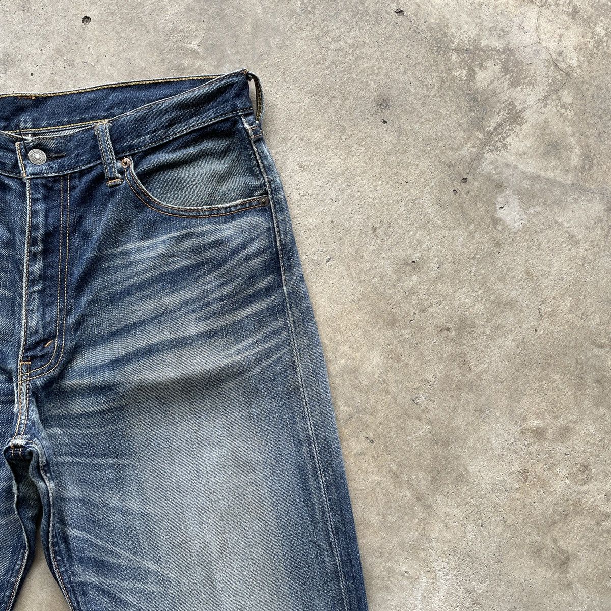 Levi's Vintage Levi’s Faded Jeans W32x32 Levi’s Denim Pants Size US 32 / EU 48 - 6 Thumbnail