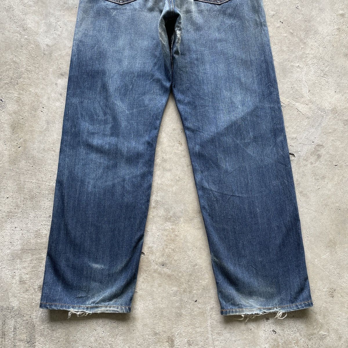 Levi's Vintage Levi’s Faded Jeans W32x32 Levi’s Denim Pants Size US 32 / EU 48 - 14 Thumbnail