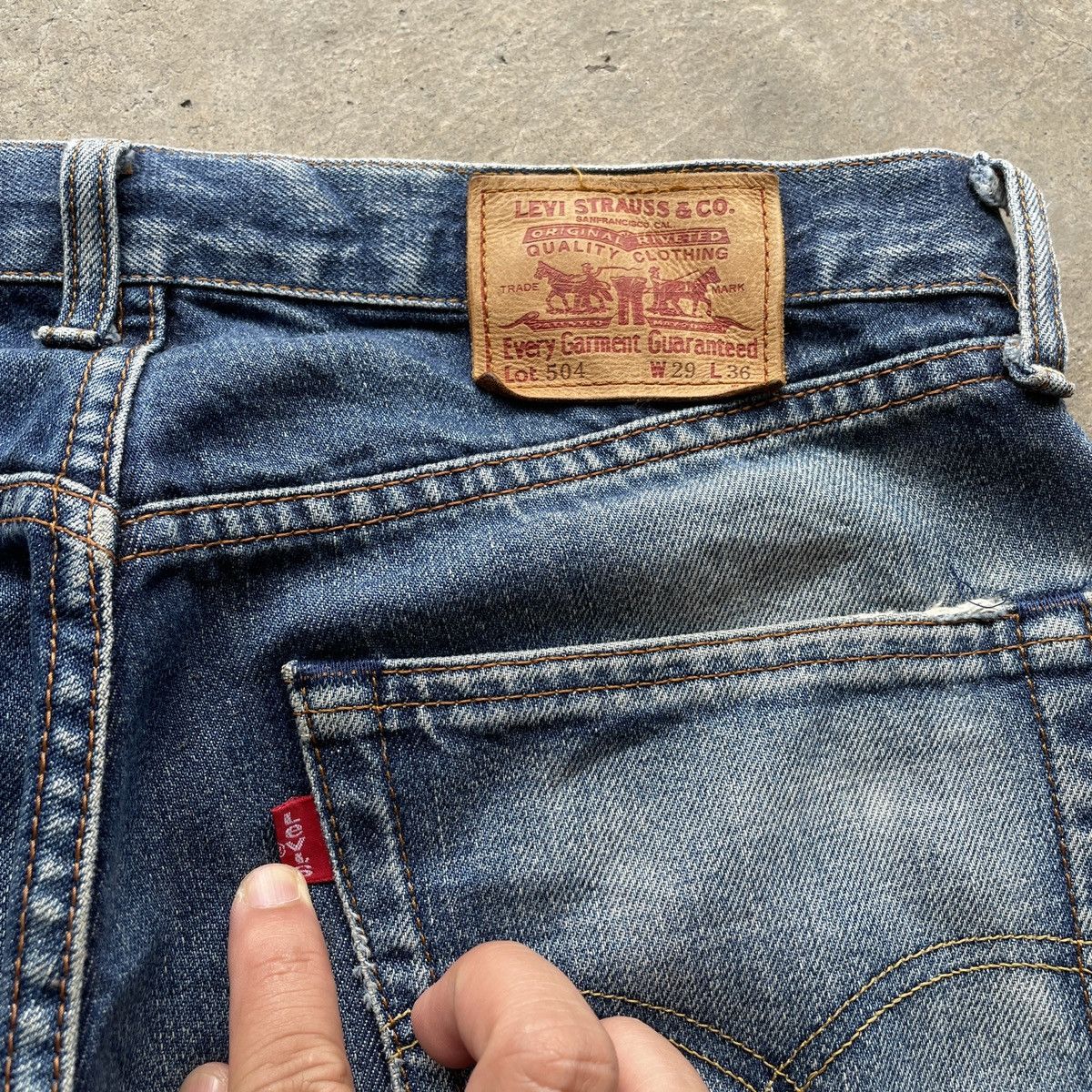 Levi's Vintage Levi’s 504 Faded Distressed Denim Jeans Pants W29 Size US 29 - 7 Thumbnail