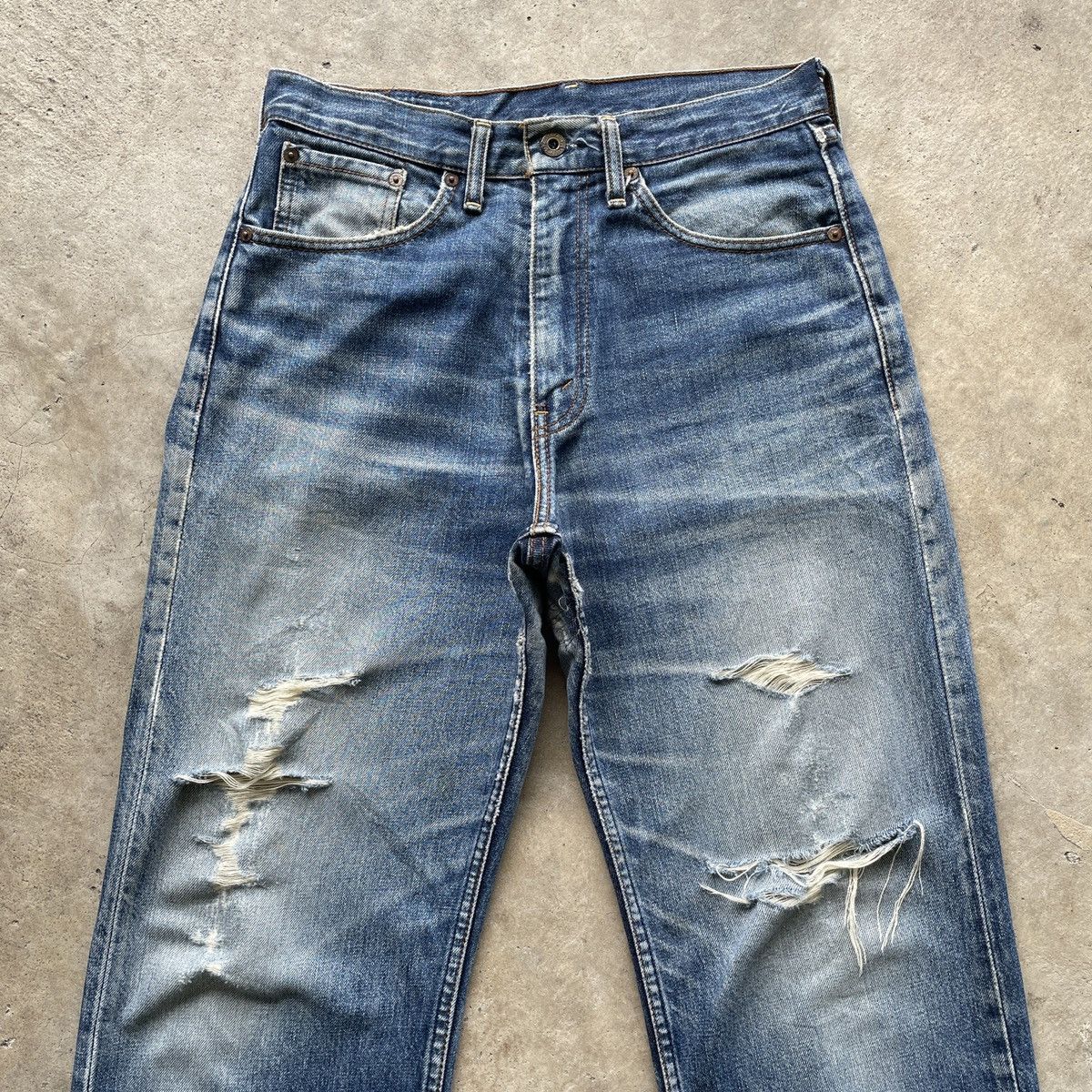 Levi's Vintage Levi’s 504 Faded Distressed Denim Jeans Pants W29 Size US 29 - 3 Thumbnail