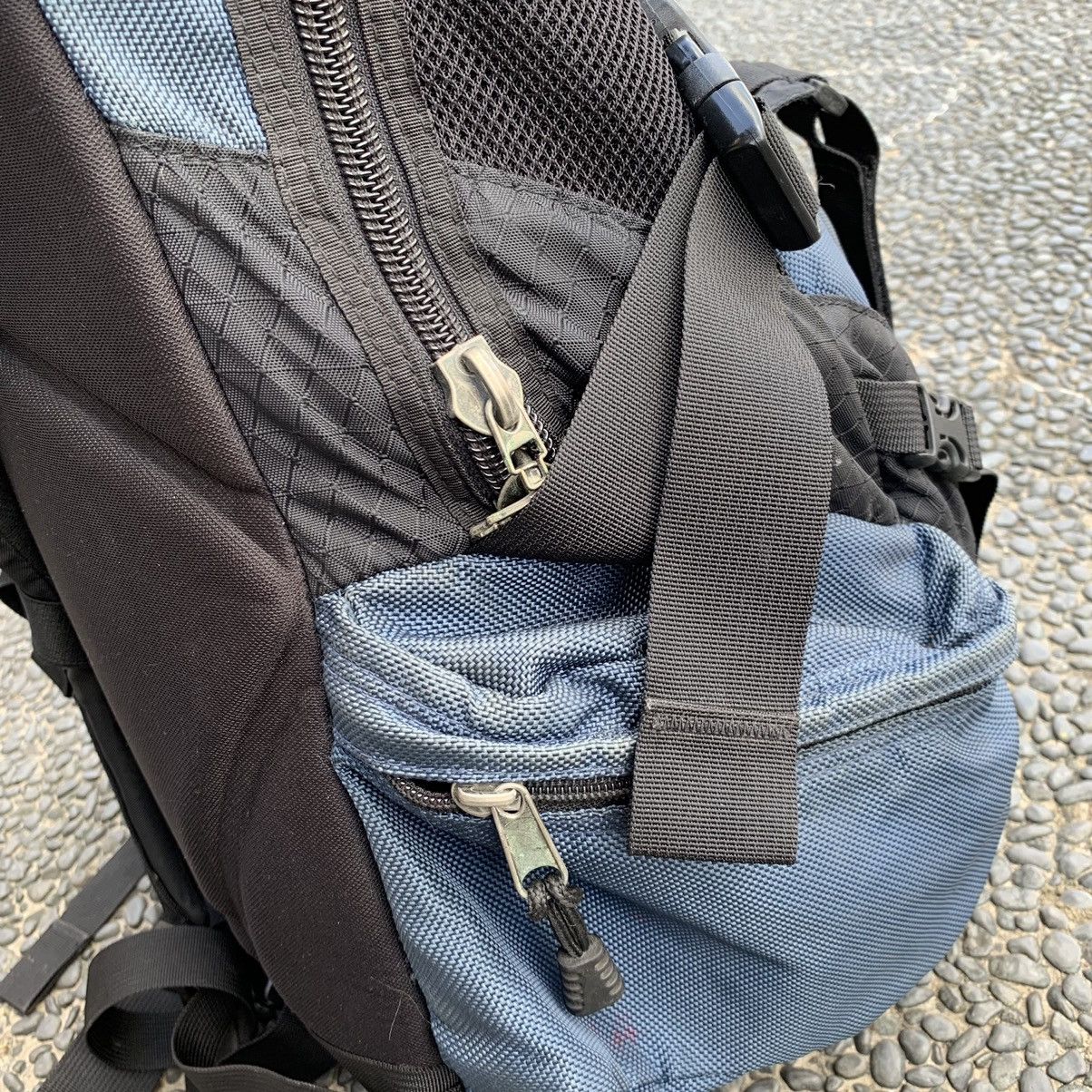 Oakley × Vintage Oakley Icon Backpack Size ONE SIZE - 9 Thumbnail