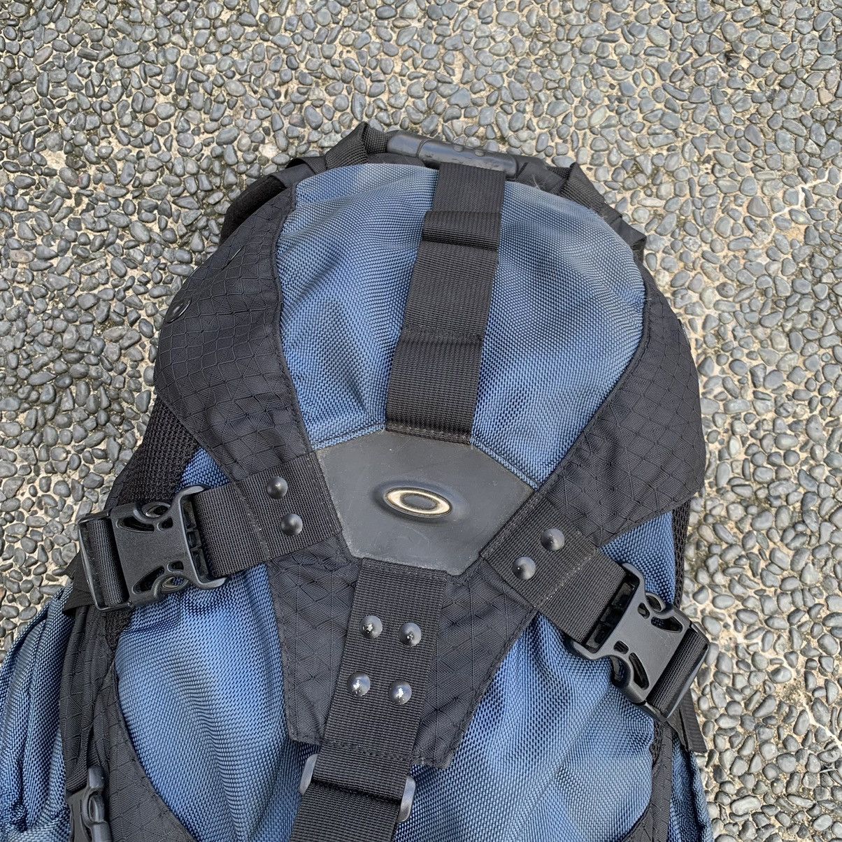 Oakley × Vintage Oakley Icon Backpack Size ONE SIZE - 3 Thumbnail