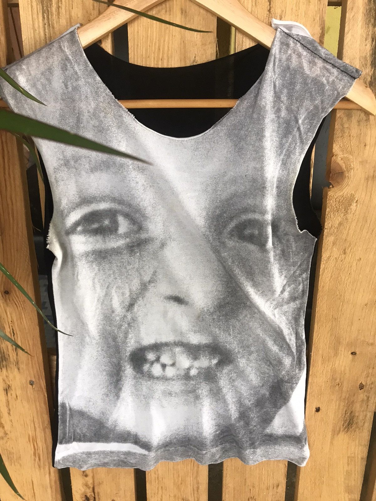 Designer × Vintage Vtg 00s Full Print Designer Made In France Graphic Tee Size US XS / EU 42 / 0 - 3 Thumbnail