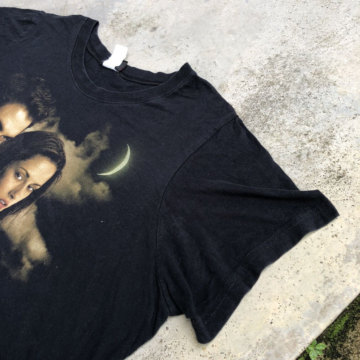 Vintage Vintage Y2K Twilight New Moon Edward Movie Graphic Tee Size US XXL / EU 58 / 5 - 4 Thumbnail