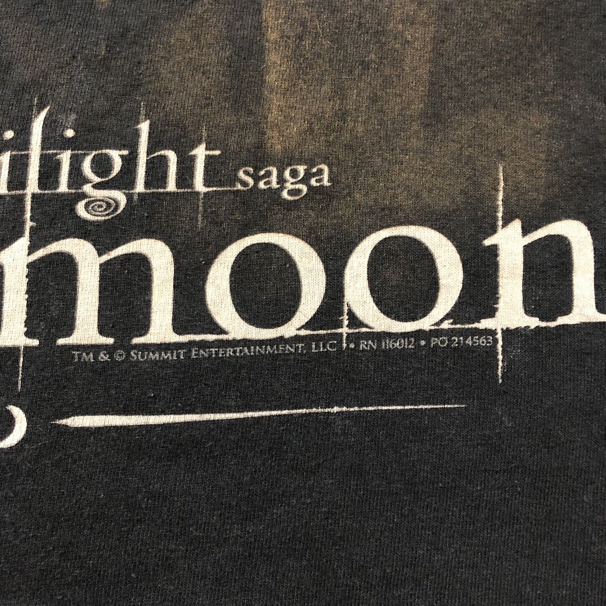 Band Tees Vintage Y2K Twilight New Moon Movie T Shirt Size US M / EU 48-50 / 2 - 7 Thumbnail