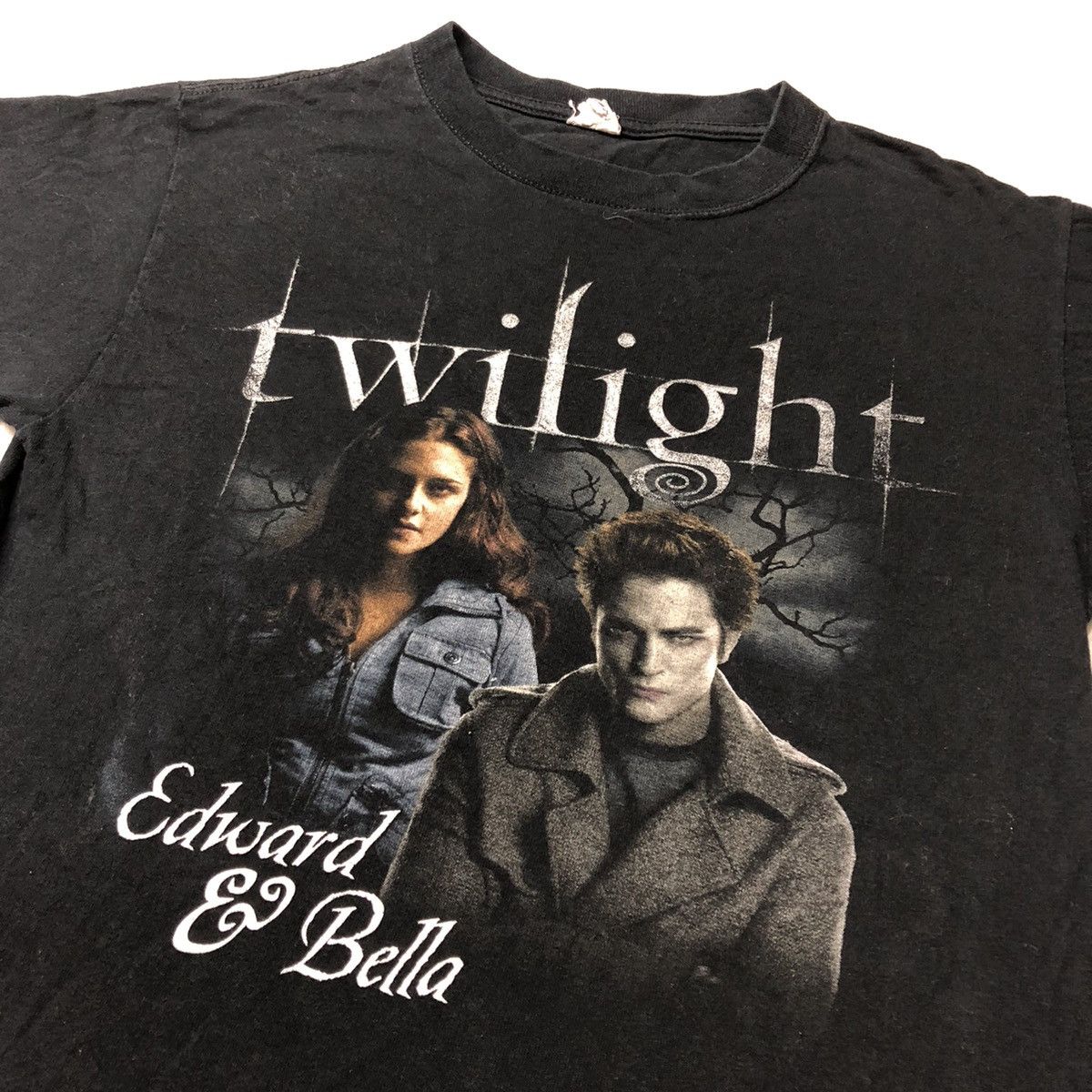 Band Tees Vintage Y2K Twilight Movie T Shirt Size US S / EU 44-46 / 1 - 1 Thumbnail