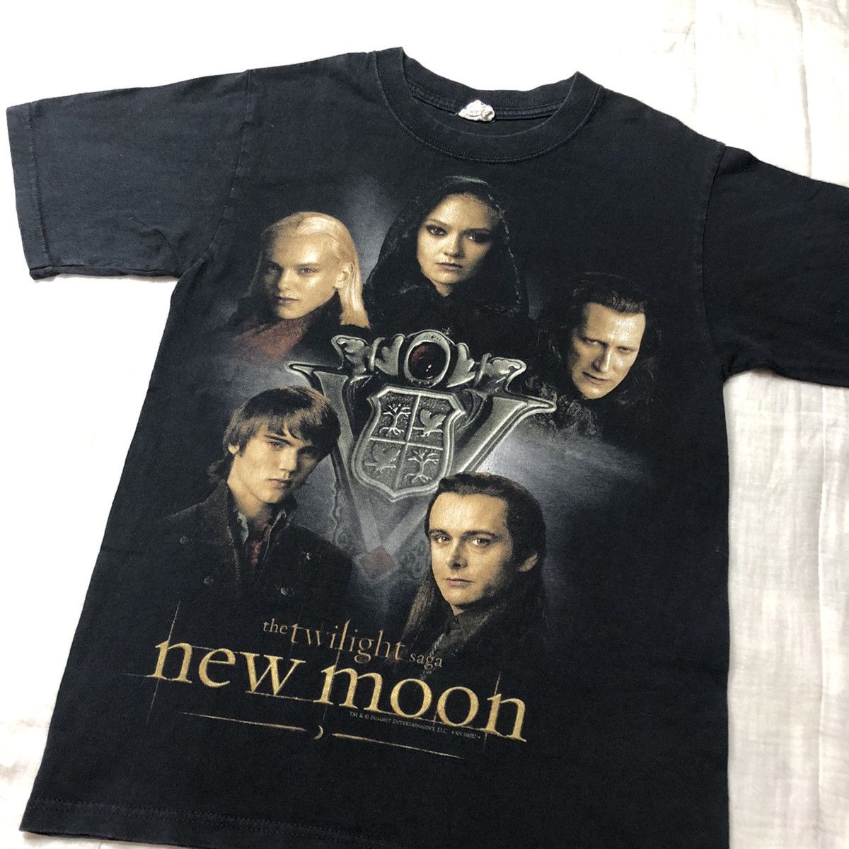 Vintage Vintage Y2K Twilight New Moon Movie T Shirt Size US S / EU 44-46 / 1 - 1 Thumbnail
