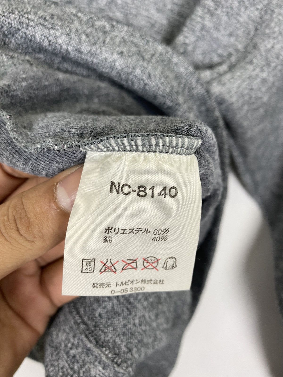 Descente × NCAA × Vintage GK148 VINTAGE NCAA DECENTE SWEATER Size US L / EU 52-54 / 3 - 7 Thumbnail