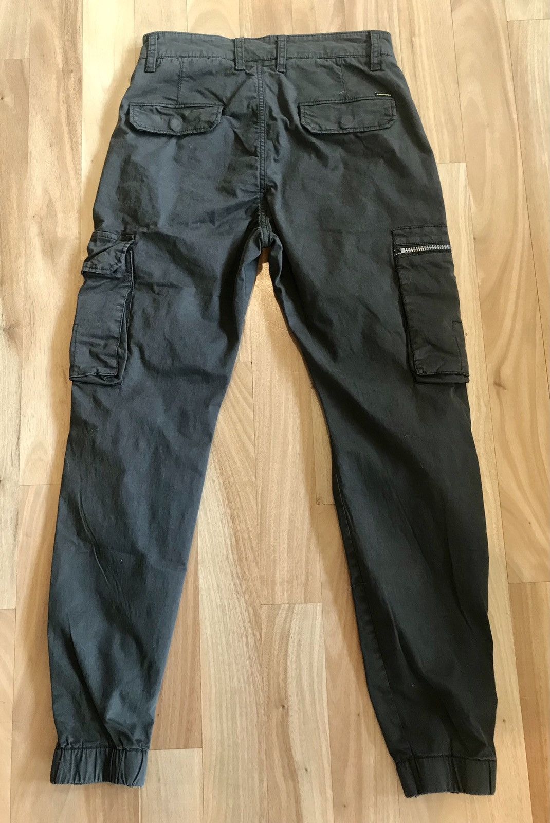 Vintage Vintage Jogger Style Dark Olive Cargo Pants 31w Size US 31 - 5 Thumbnail