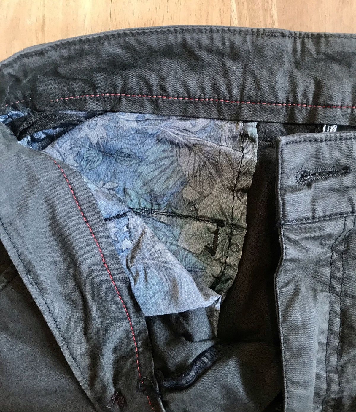 Vintage Vintage Jogger Style Dark Olive Cargo Pants 31w Size US 31 - 4 Thumbnail