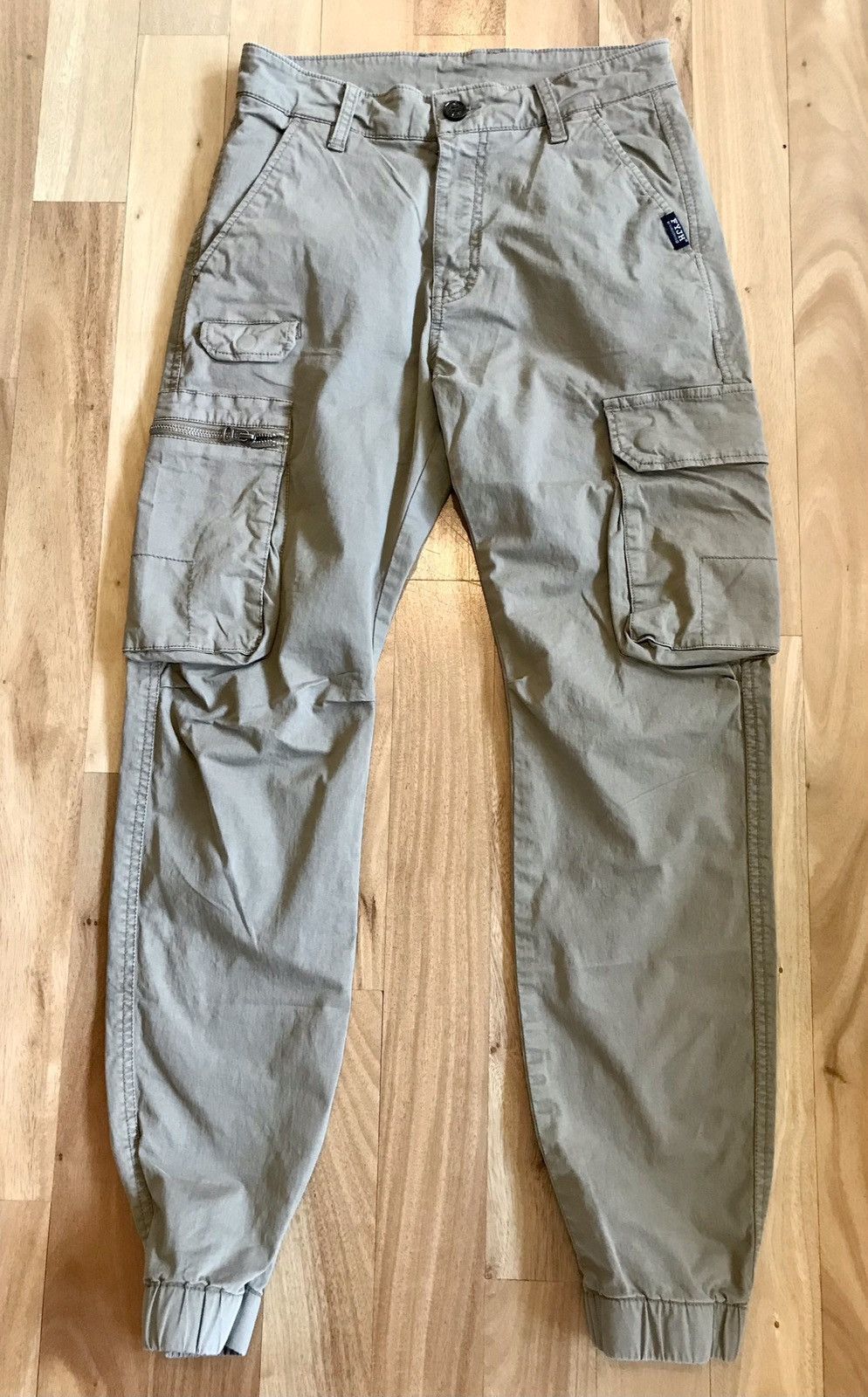 Vintage Vintage Jogger Style Tan Cargo Pants 30w Size US 30 / EU 46 - 1 Thumbnail