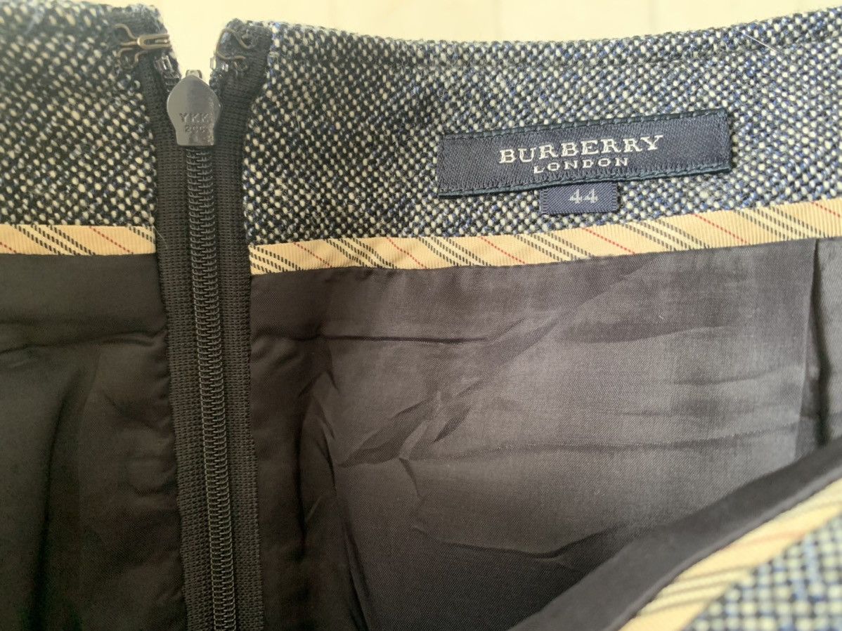 Burberry VINTAGE BURBERRY SKIRT Size 30" / US 8 / IT 44 - 4 Thumbnail