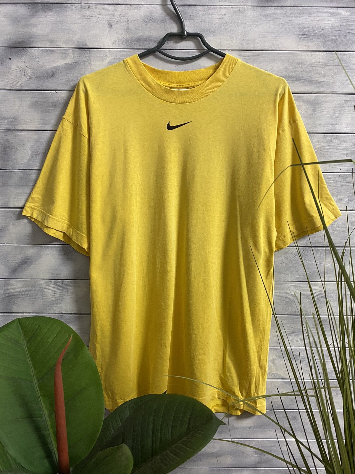 Nike Rare Vintage T-Shirt Nike Centr Logo Drill small big swoosh. Size US M / EU 48-50 / 2 - 1 Thumbnail