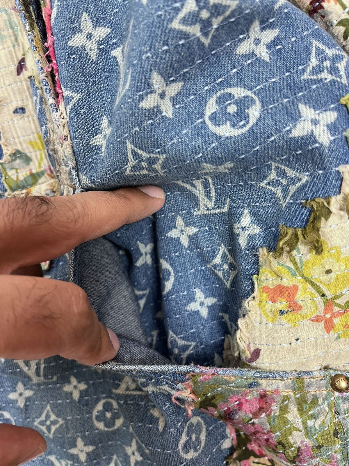 Louis Vuitton Floral Monogram distressed padded denim jacket Size US XXL / EU 58 / 5 - 14 Thumbnail