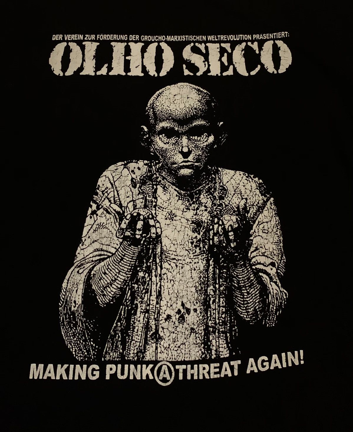 Olhos, padrão sem costura sobre colorido pontilhado retro 80, 90 fundo  abstrato. Vintage têxtil psicodélico, tecido, embrulho, papel de parede.  Ilustração vetorial. Astrologia, religião. Vetor de ©vgorbash 332270906, image size:1198x1468