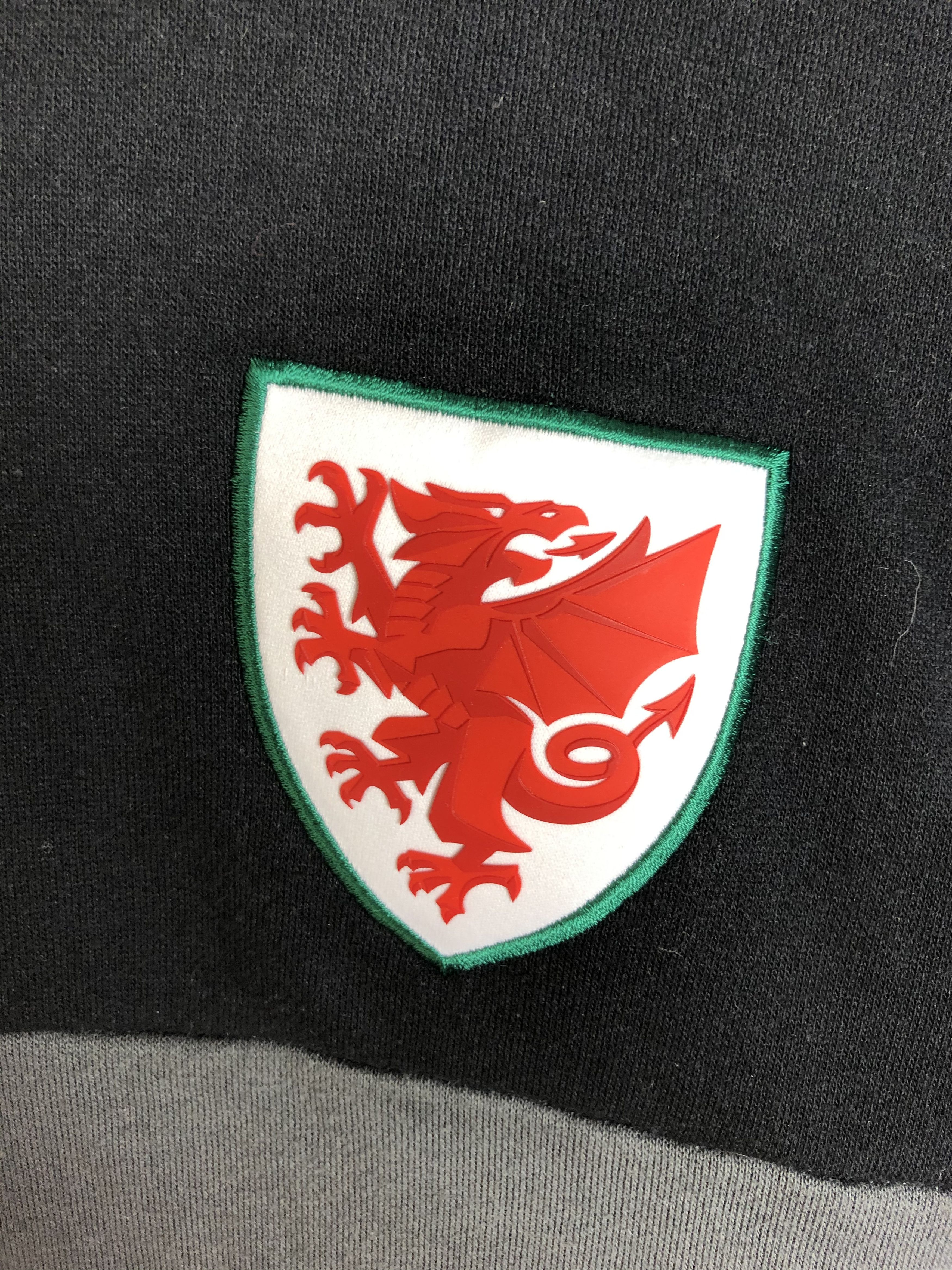 Adidas Vintage Adidas Wales National Team Soccer Sweatshirt Footbal Size US M / EU 48-50 / 2 - 4 Thumbnail
