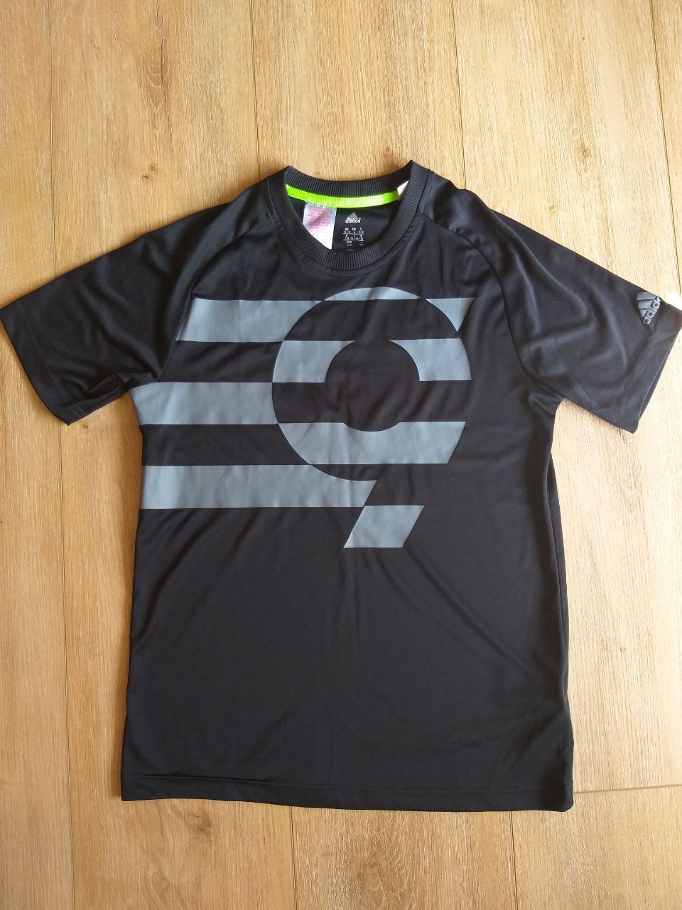 Adidas Adidas Training Graphic Tee Big Logo Black Y2K Size US S / EU 44-46 / 1 - 1 Thumbnail