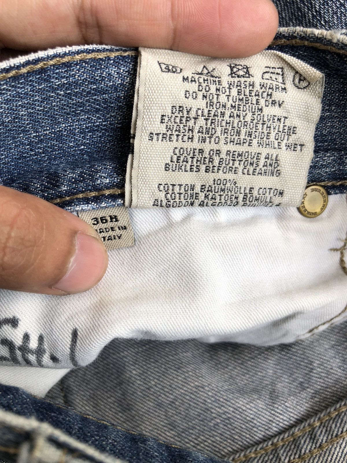 Burberry Burberry London 🏴󠁧󠁢󠁥󠁮󠁧󠁿 ™️ Leather Patch O/S Denim Size US 36 / EU 52 - 8 Thumbnail
