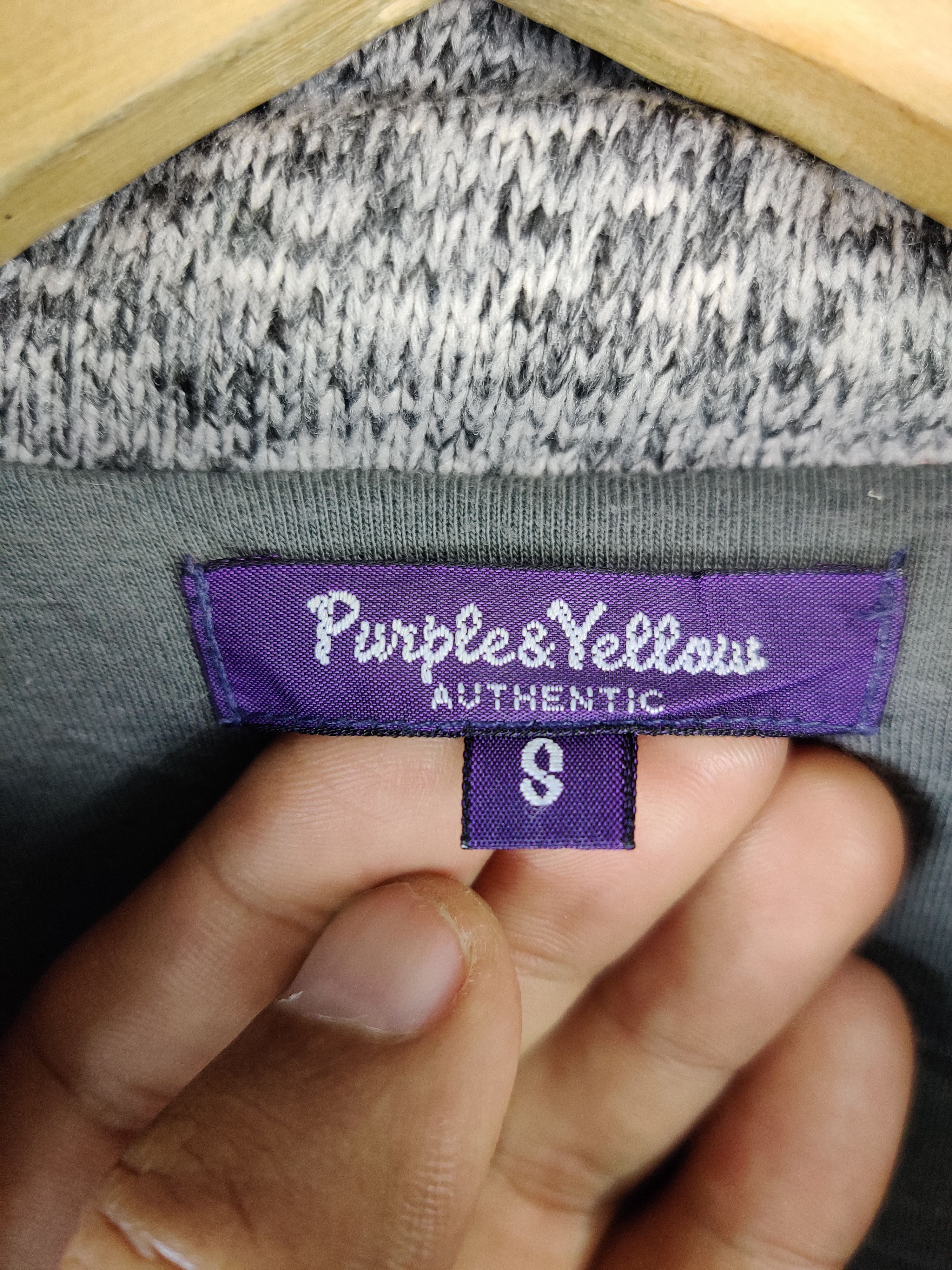 Japanese Brand Vintage Purple & Yellow Puffer Hoodie Jacket Size US S / EU 44-46 / 1 - 9 Thumbnail