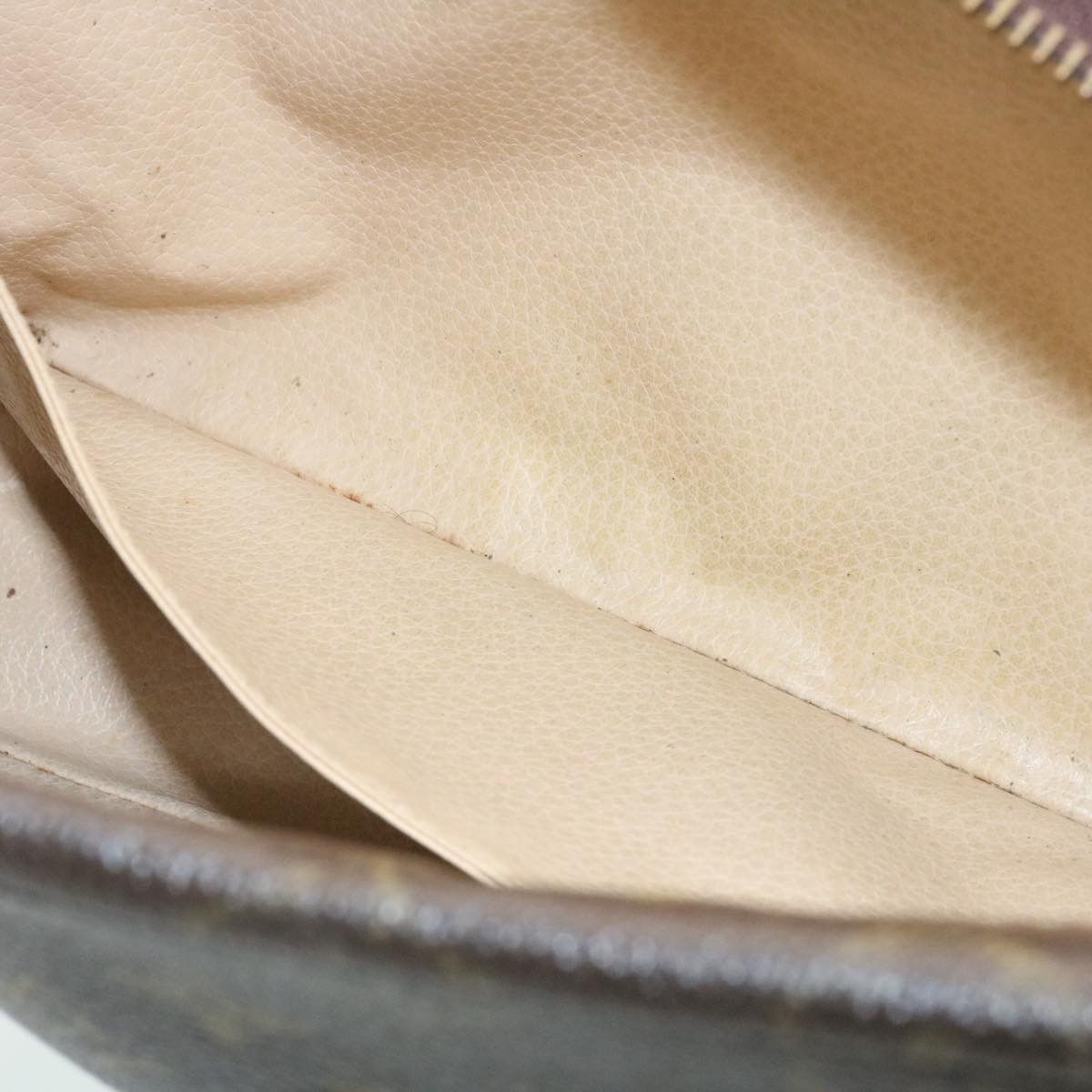Louis Vuitton Monogram Pouch Bag Size ONE SIZE - 9 Thumbnail