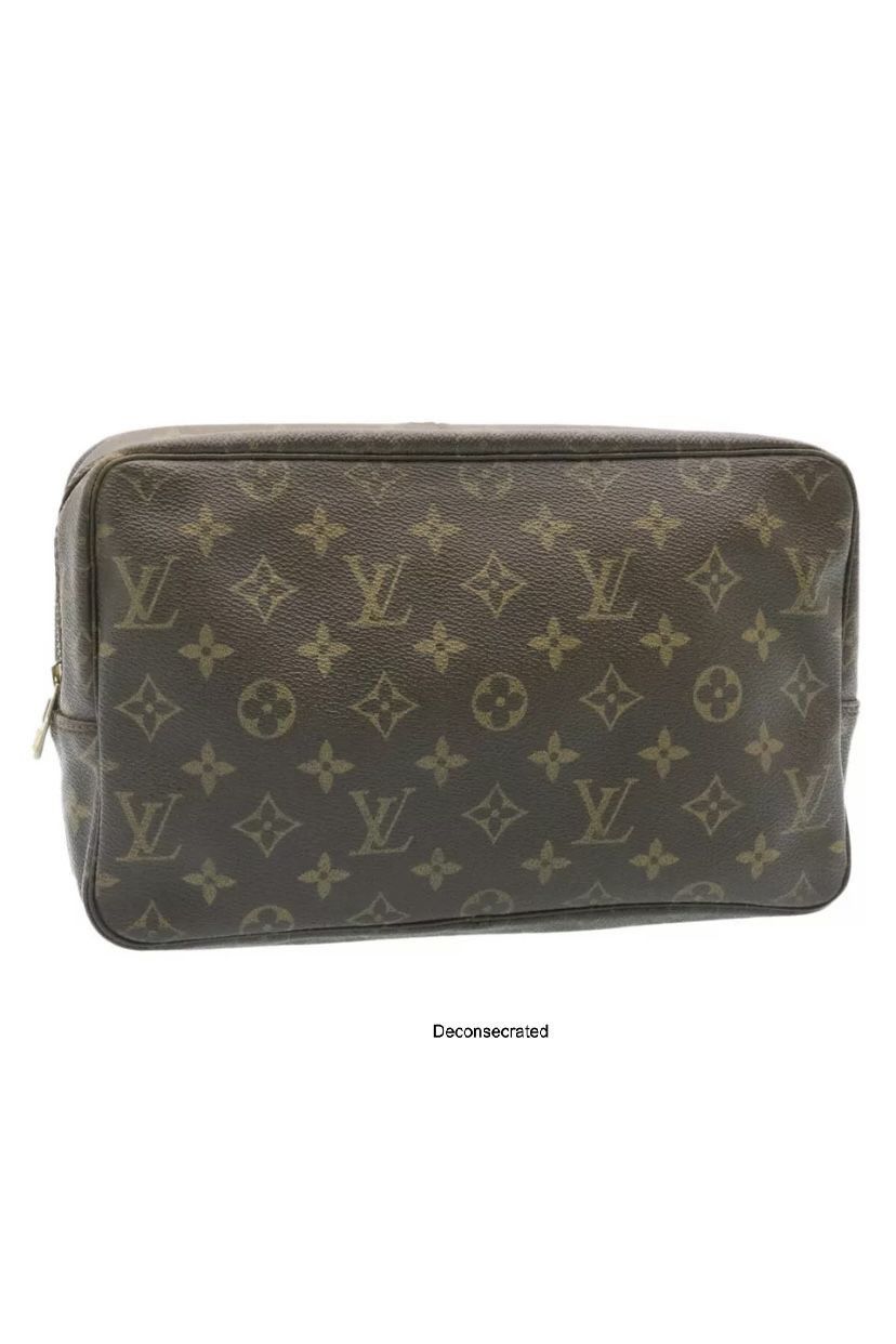 Louis Vuitton Monogram Pouch Bag Size ONE SIZE - 1 Thumbnail