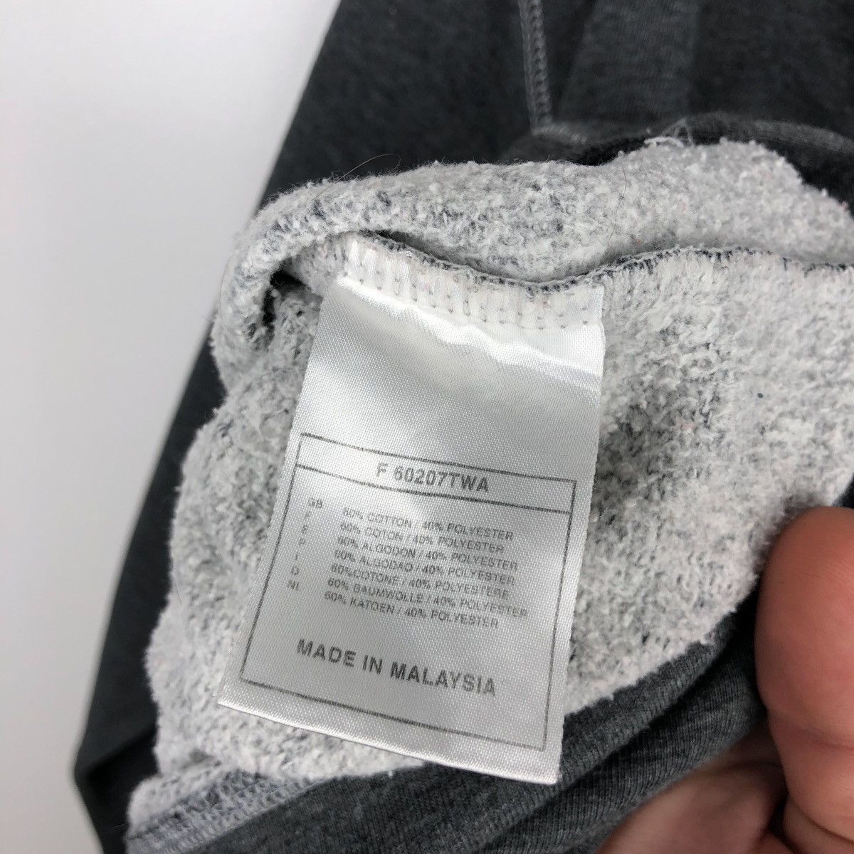 Nike × Vintage VTG NIKE FITNESS ESSENTIALS WOMENS HOODIE SMALL GRAY Size S / US 4 / IT 40 - 8 Thumbnail