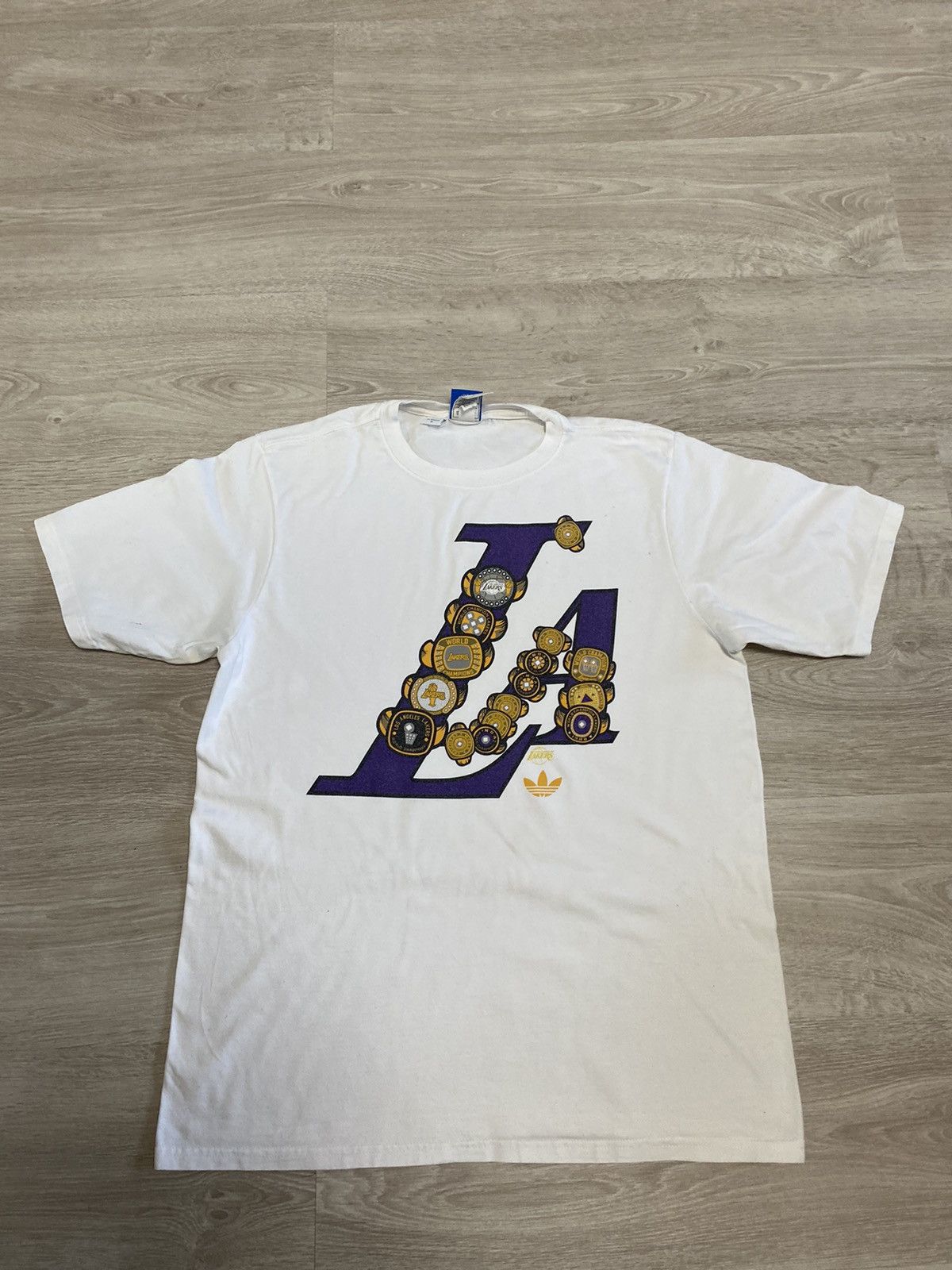 Adidas Adidas NBA T shirt LA Lakers champion big logo sz L Size US L / EU 52-54 / 3 - 2 Thumbnail
