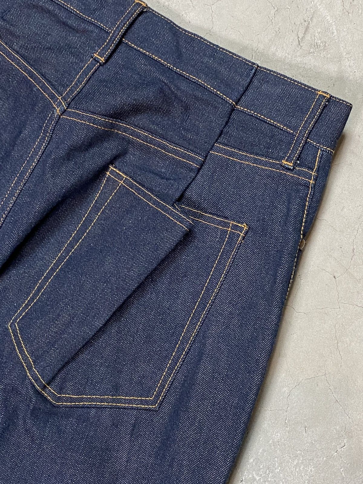 Visvim Visvim Crazy Randomly Pleated Baggy Selvedge "Muir" Denim Size US 34 / EU 50 - 13 Thumbnail
