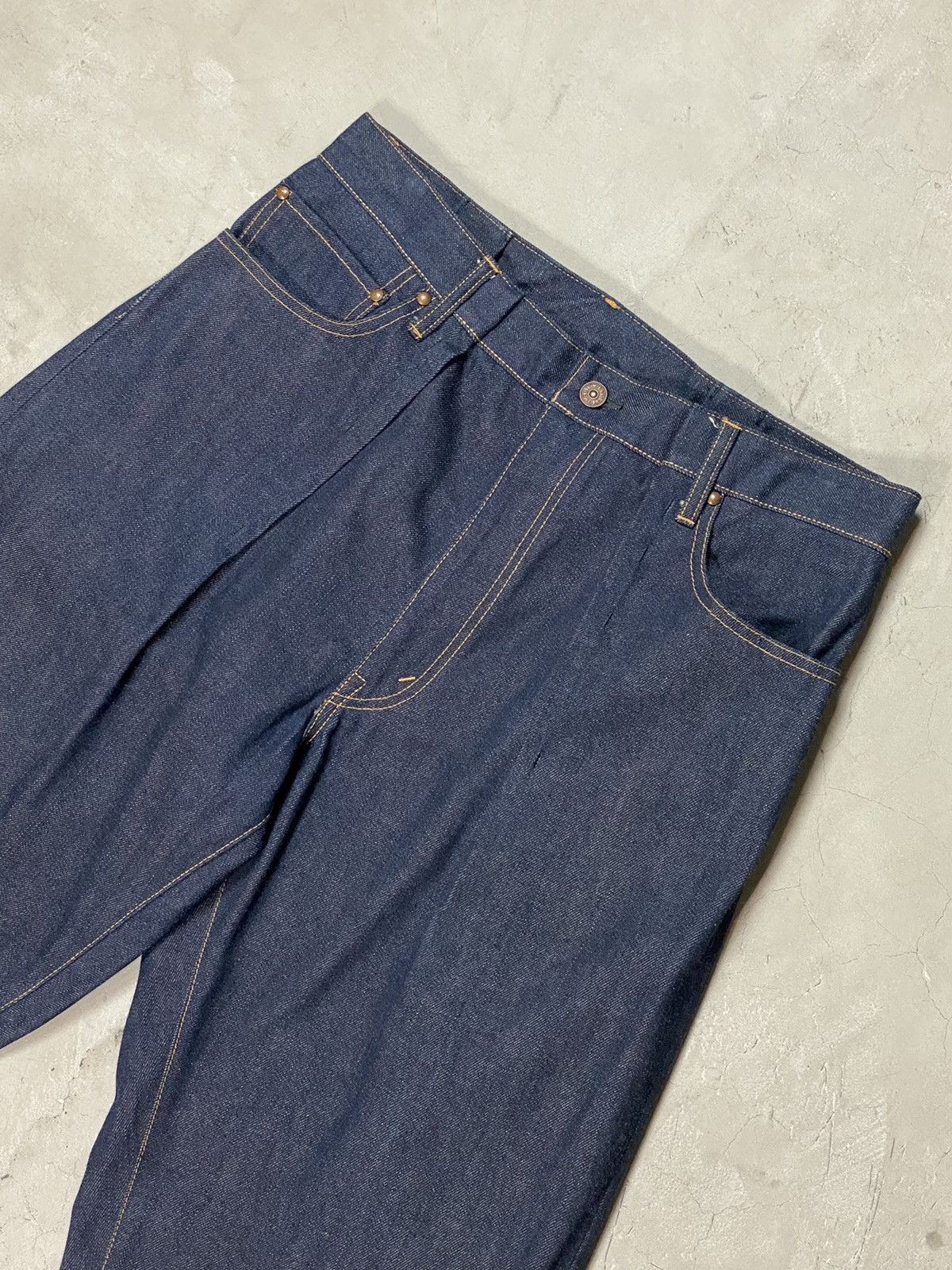 Visvim Visvim Crazy Randomly Pleated Baggy Selvedge "Muir" Denim Size US 34 / EU 50 - 4 Thumbnail