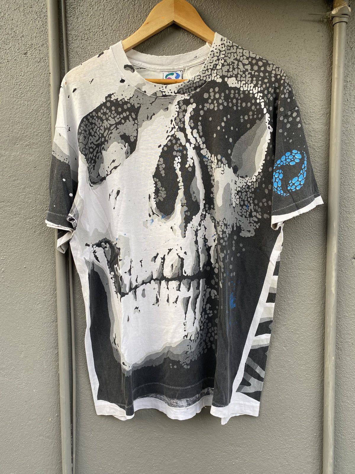 Vintage 1992 Liquid Blue Chris Pinkerton Skull All Over Print