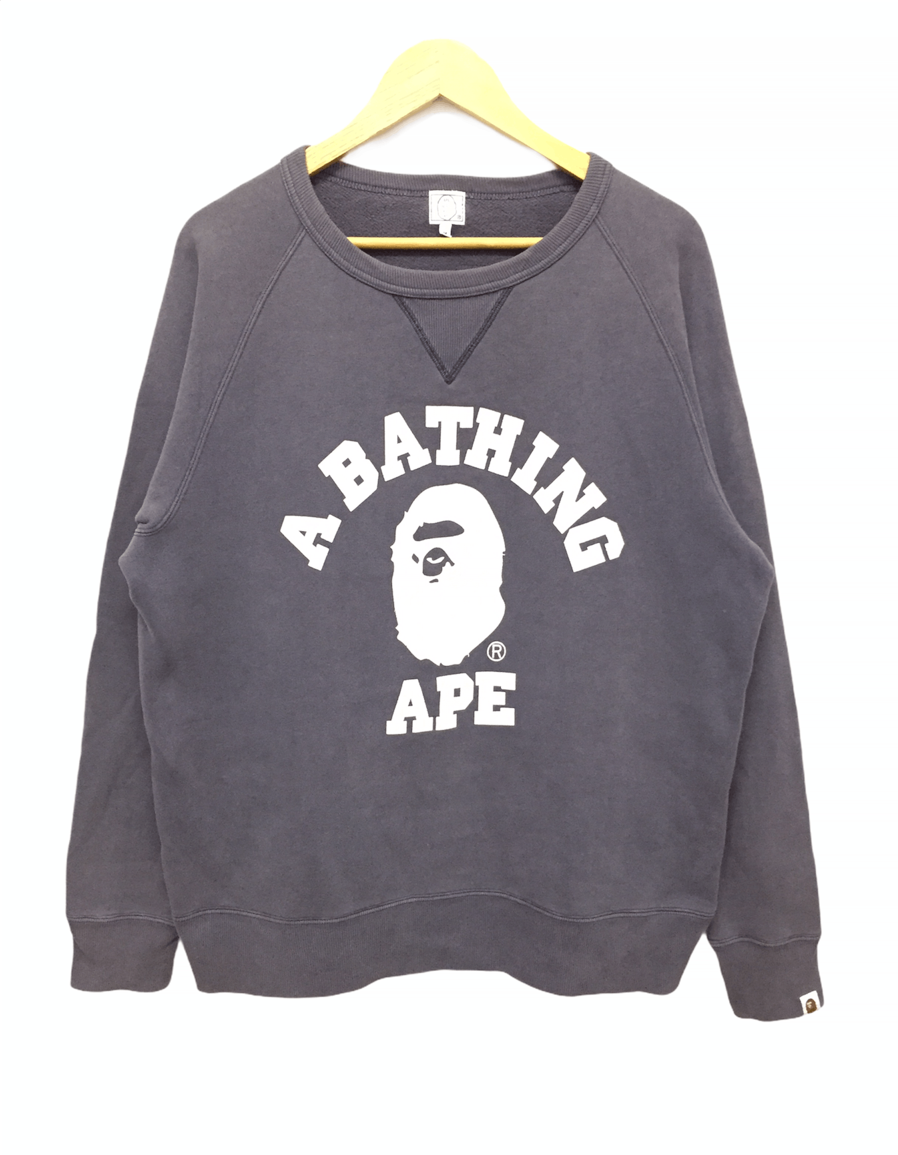 Bape AW2001 OG Bape Head Logo sweatshirt Size US L / EU 52-54 / 3 - 1 Thumbnail