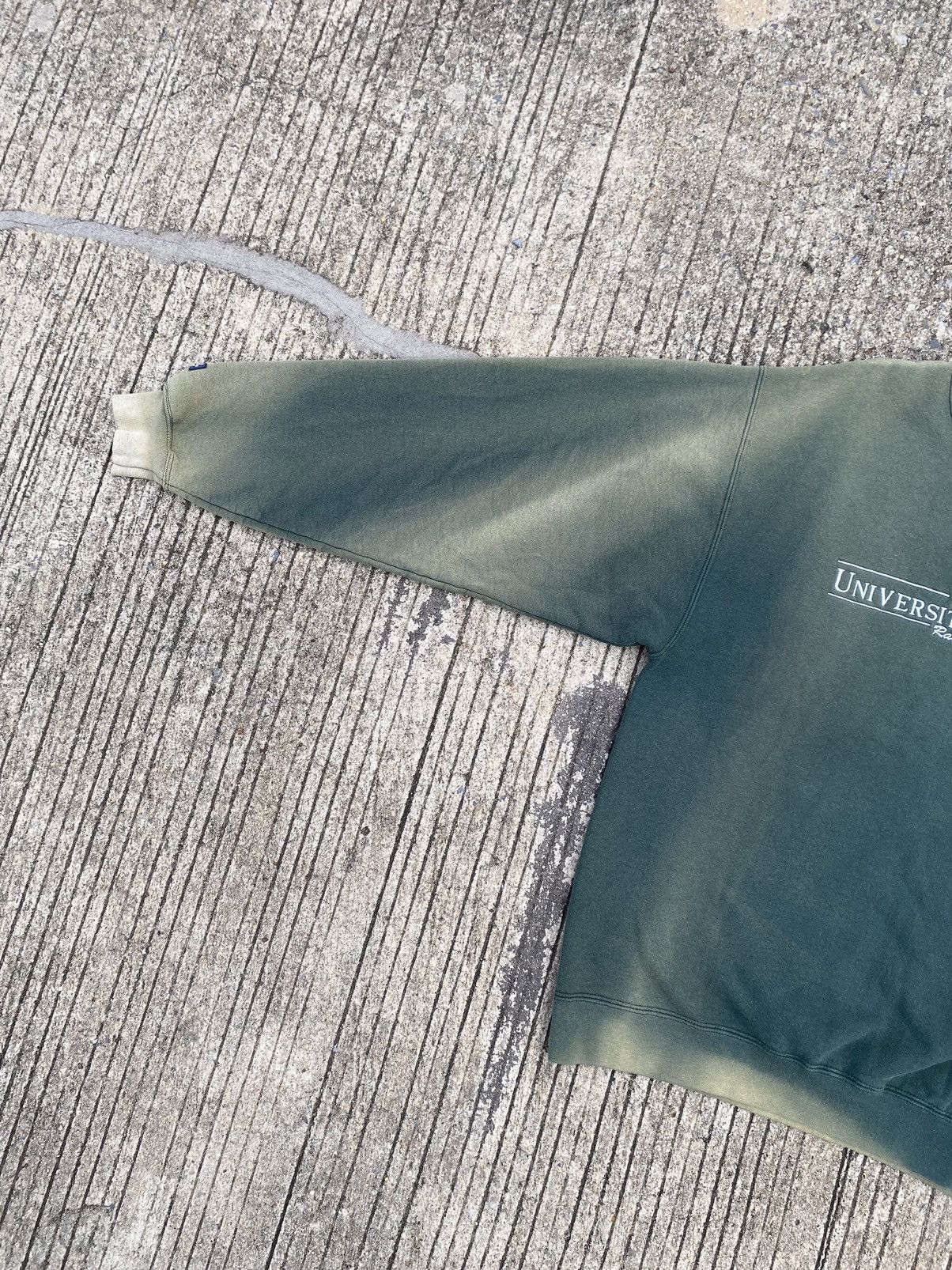 Russell Athletic × Vintage Faded “UH” JANSPORT Sweatshirt Green 🤢 Size US M / EU 48-50 / 2 - 13 Thumbnail