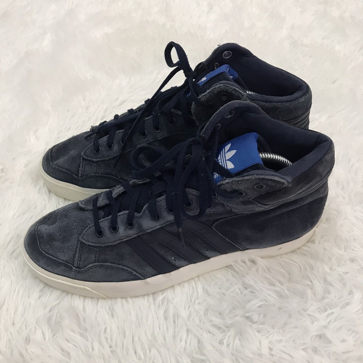 Adidas Adidas Pro Conference Mid Size US 9 / EU 42 - 3 Thumbnail