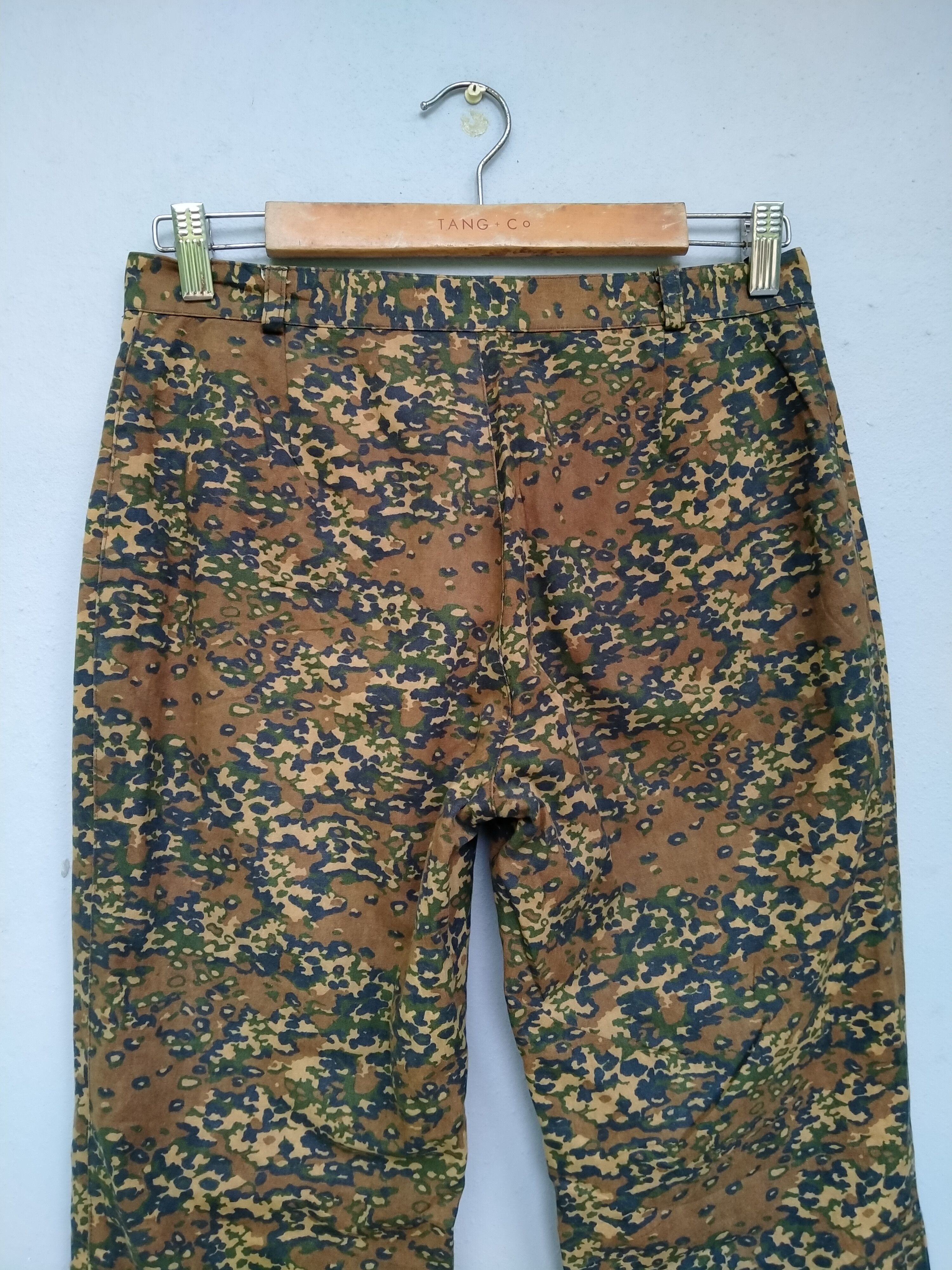 A.P.C. Rare!! Iconic A.P.C. Camouflage Rayon Lined Pant Zipper Riri Size US 29 - 10 Thumbnail