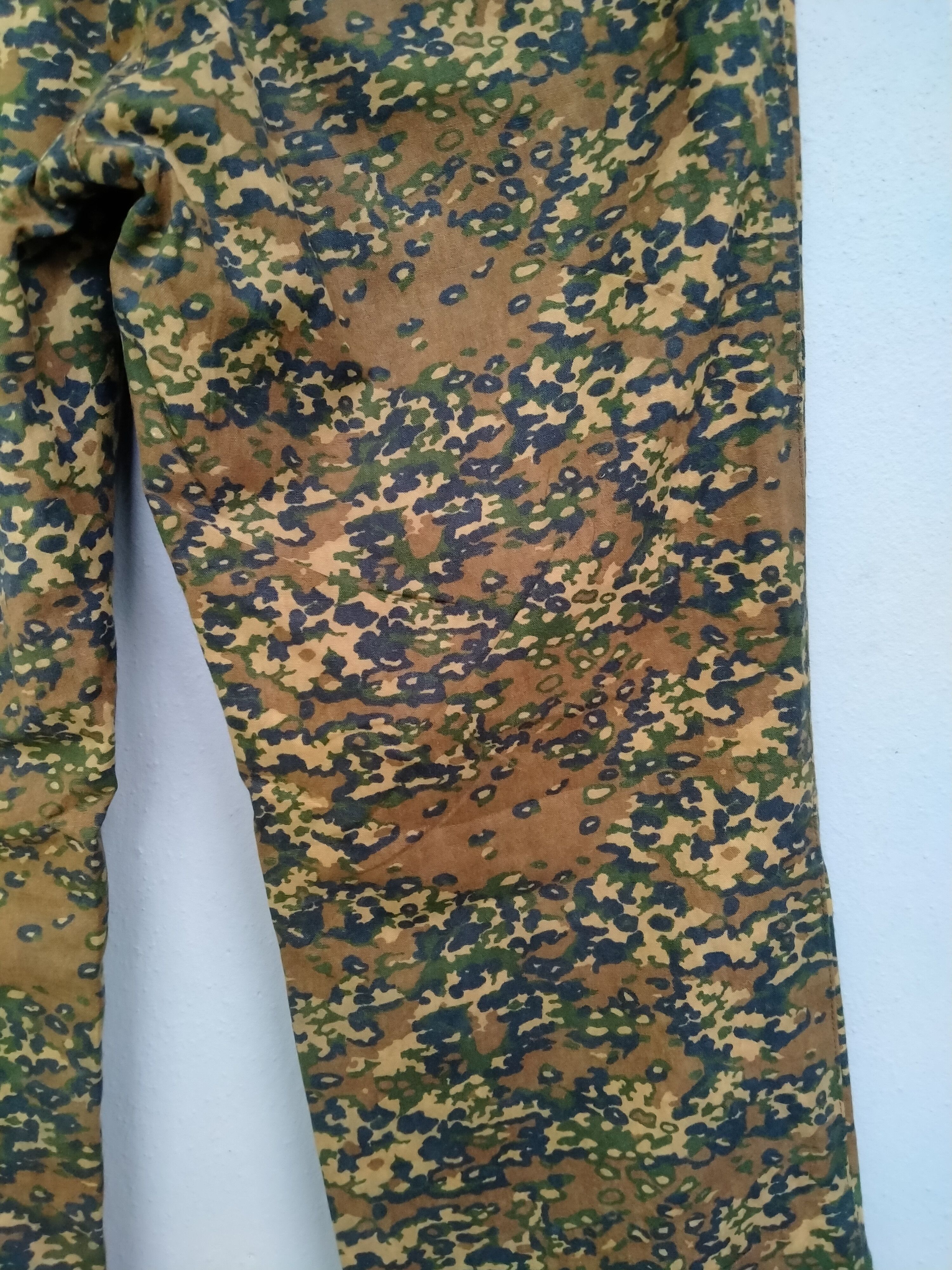 A.P.C. Rare!! Iconic A.P.C. Camouflage Rayon Lined Pant Zipper Riri Size US 29 - 13 Thumbnail