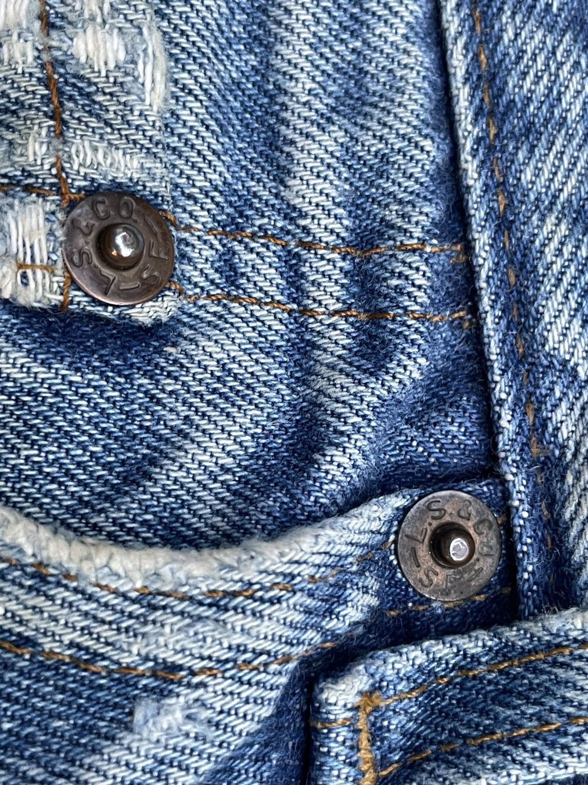 Levi's Vintage Levis 501e Redline 1983 USA Aging Distressed Size US 31 - 18 Thumbnail
